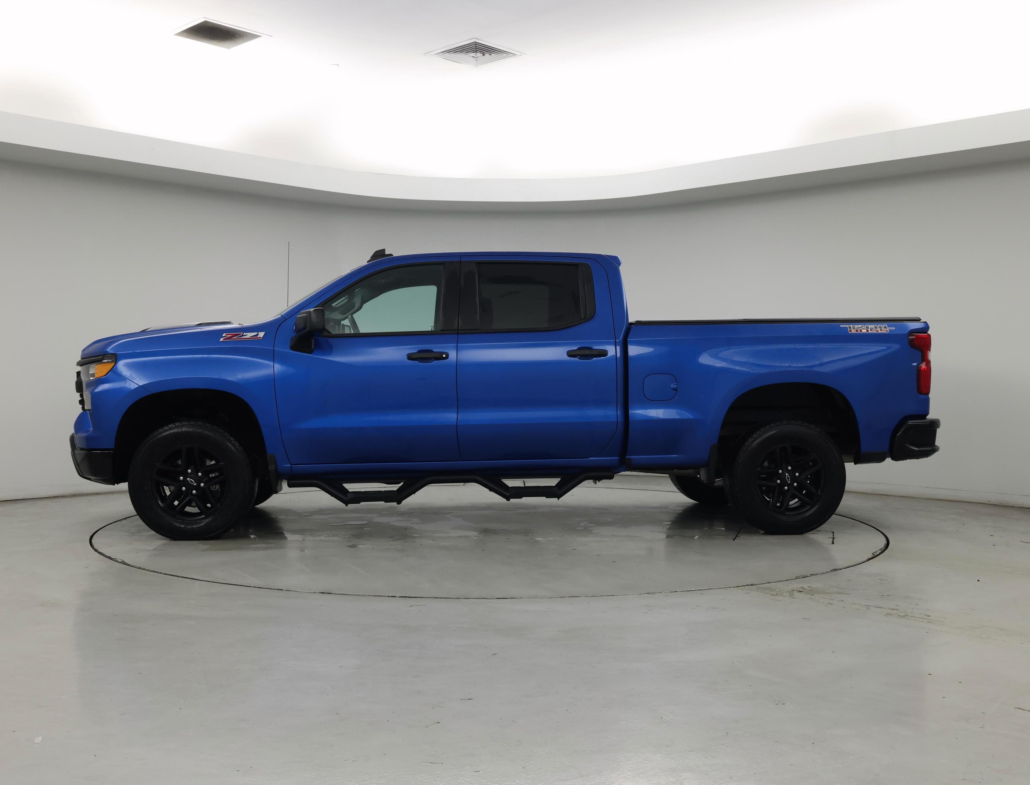 Thumbnail: 2022 Chevrolet Silverado 1500 - 3