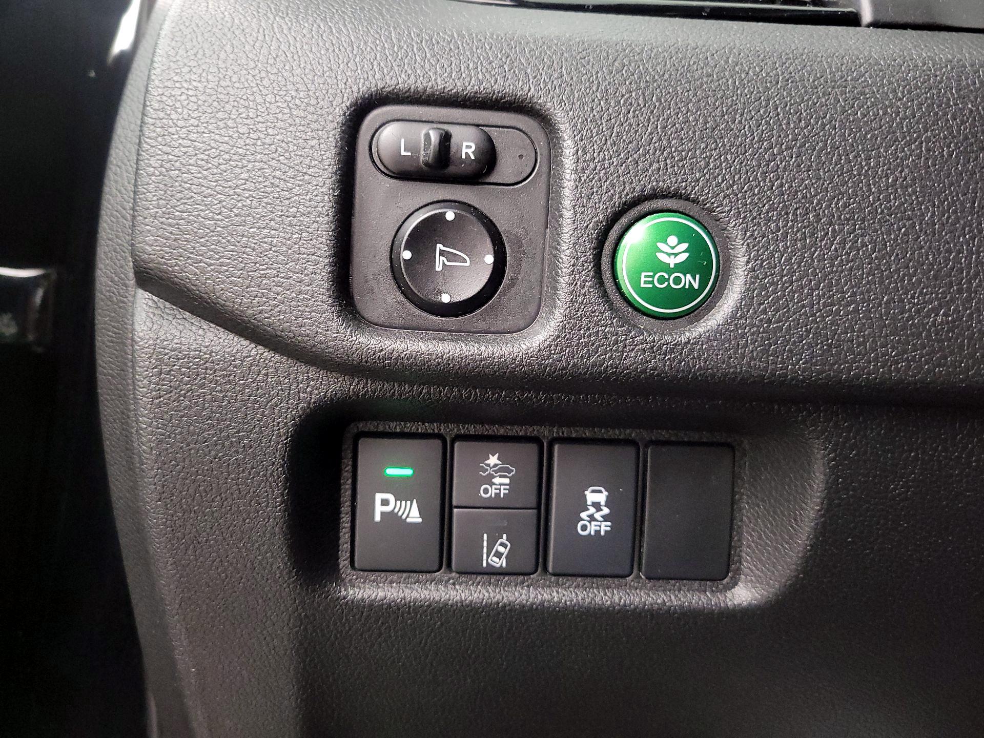 Thumbnail: 2019 Honda Pilot - 13