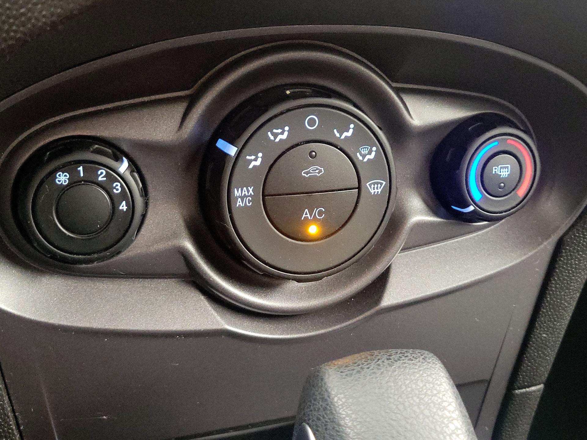 Thumbnail: 2019 Ford Fiesta - 16
