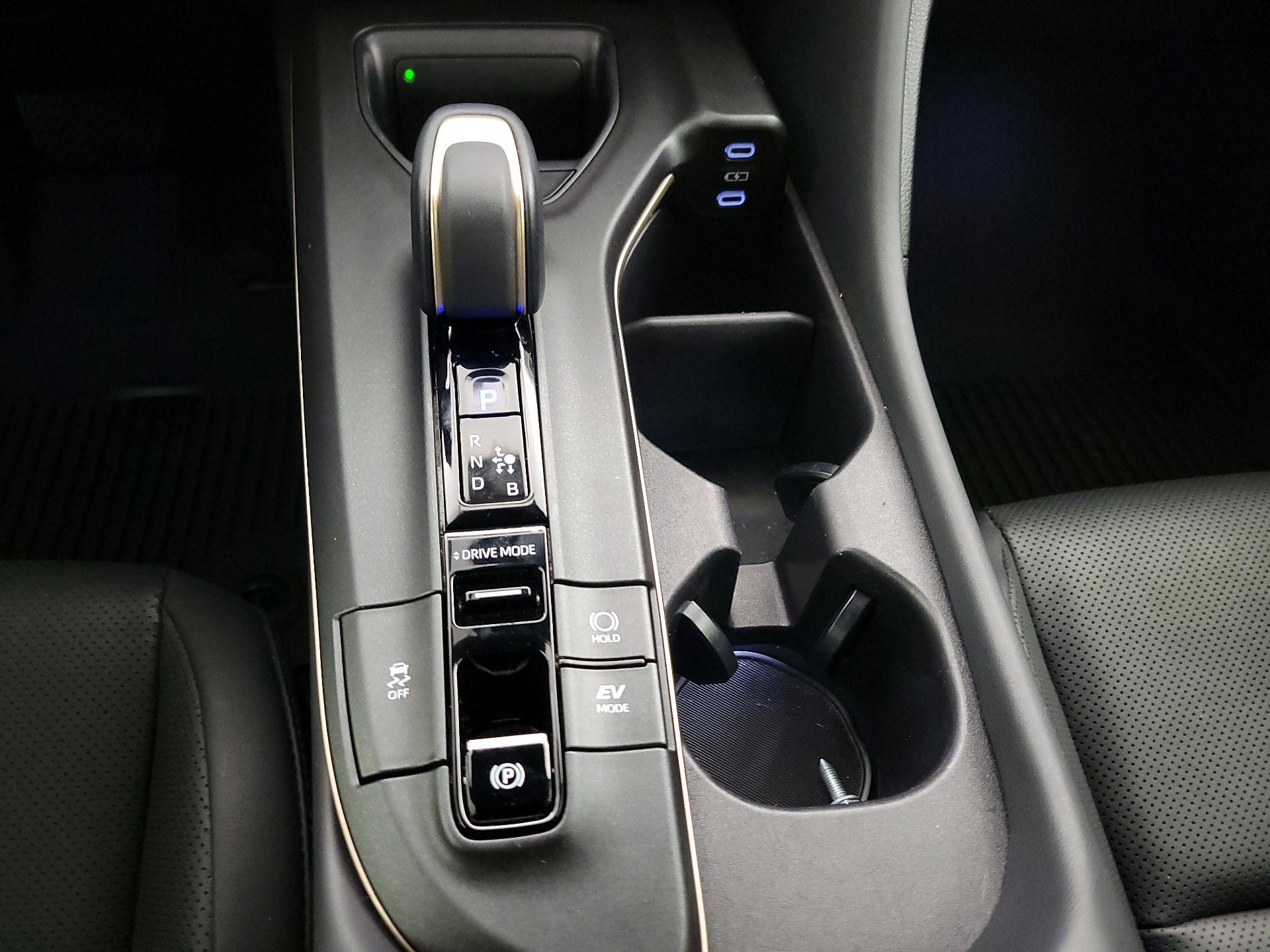 Thumbnail: 2023 Toyota Crown - 18