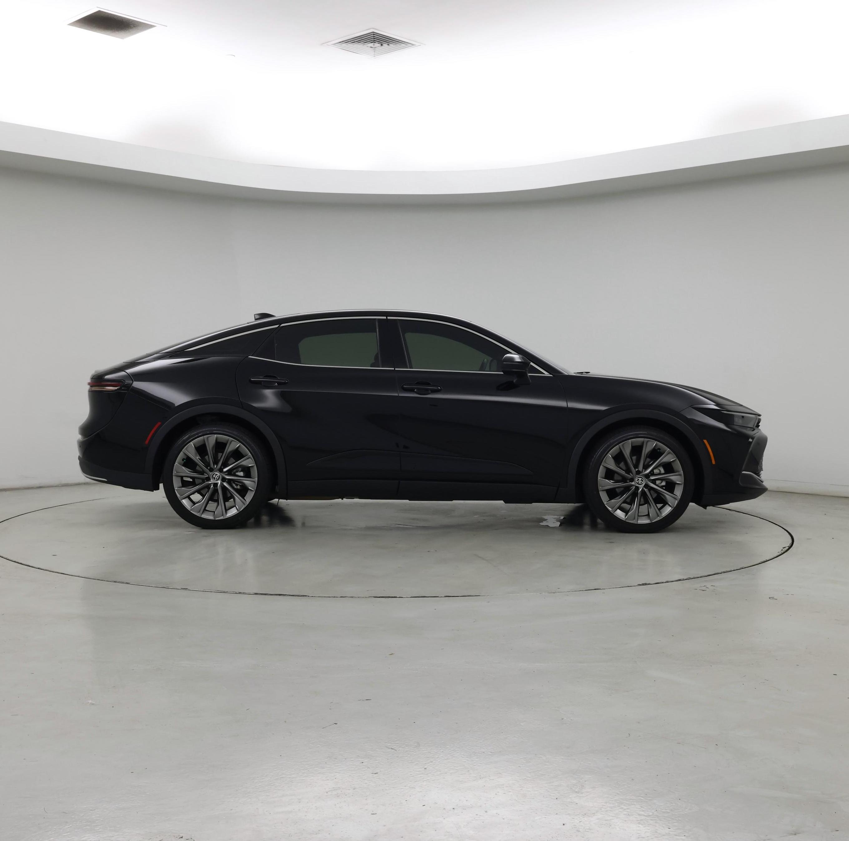 Thumbnail: 2023 Toyota Crown - 7