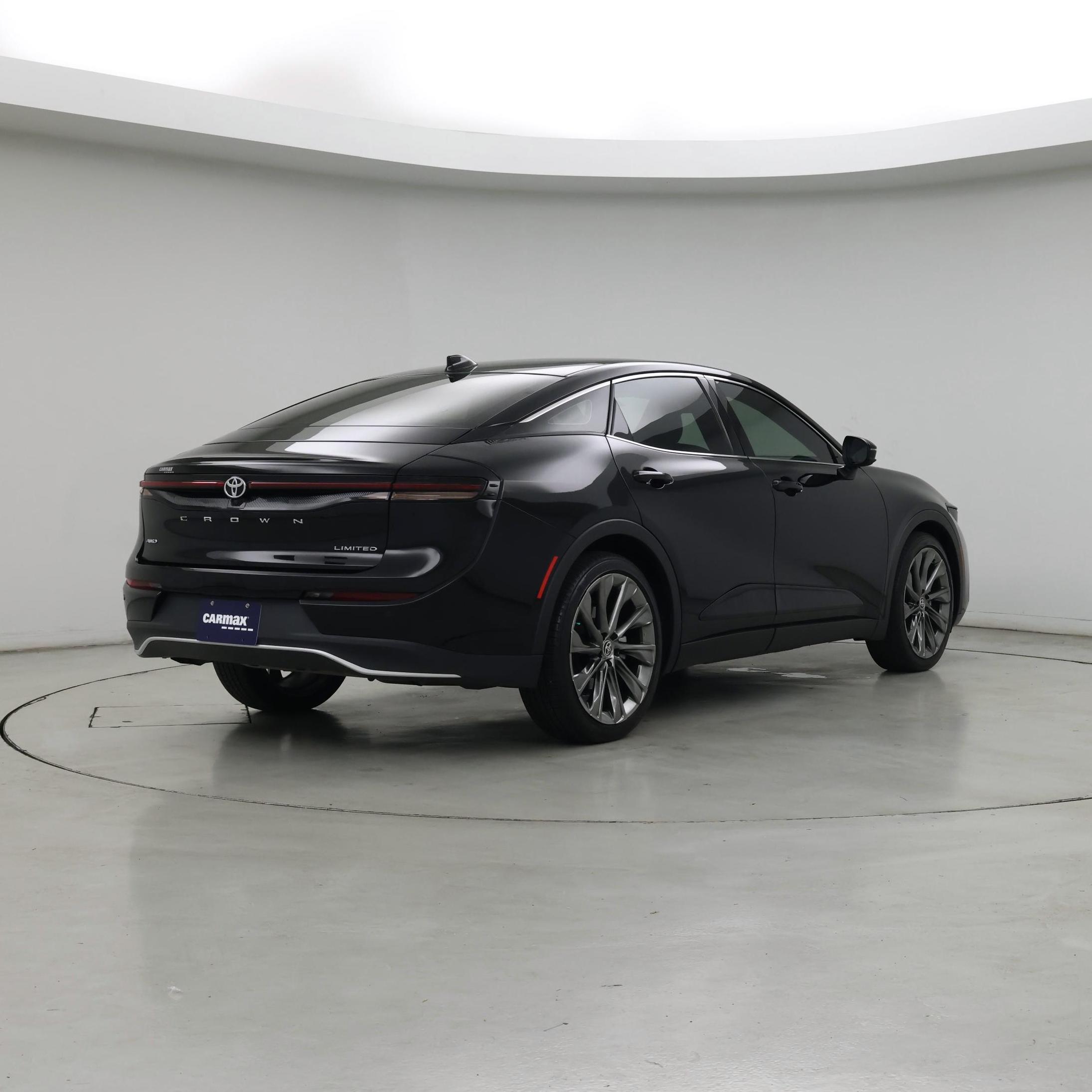 Thumbnail: 2023 Toyota Crown - 8