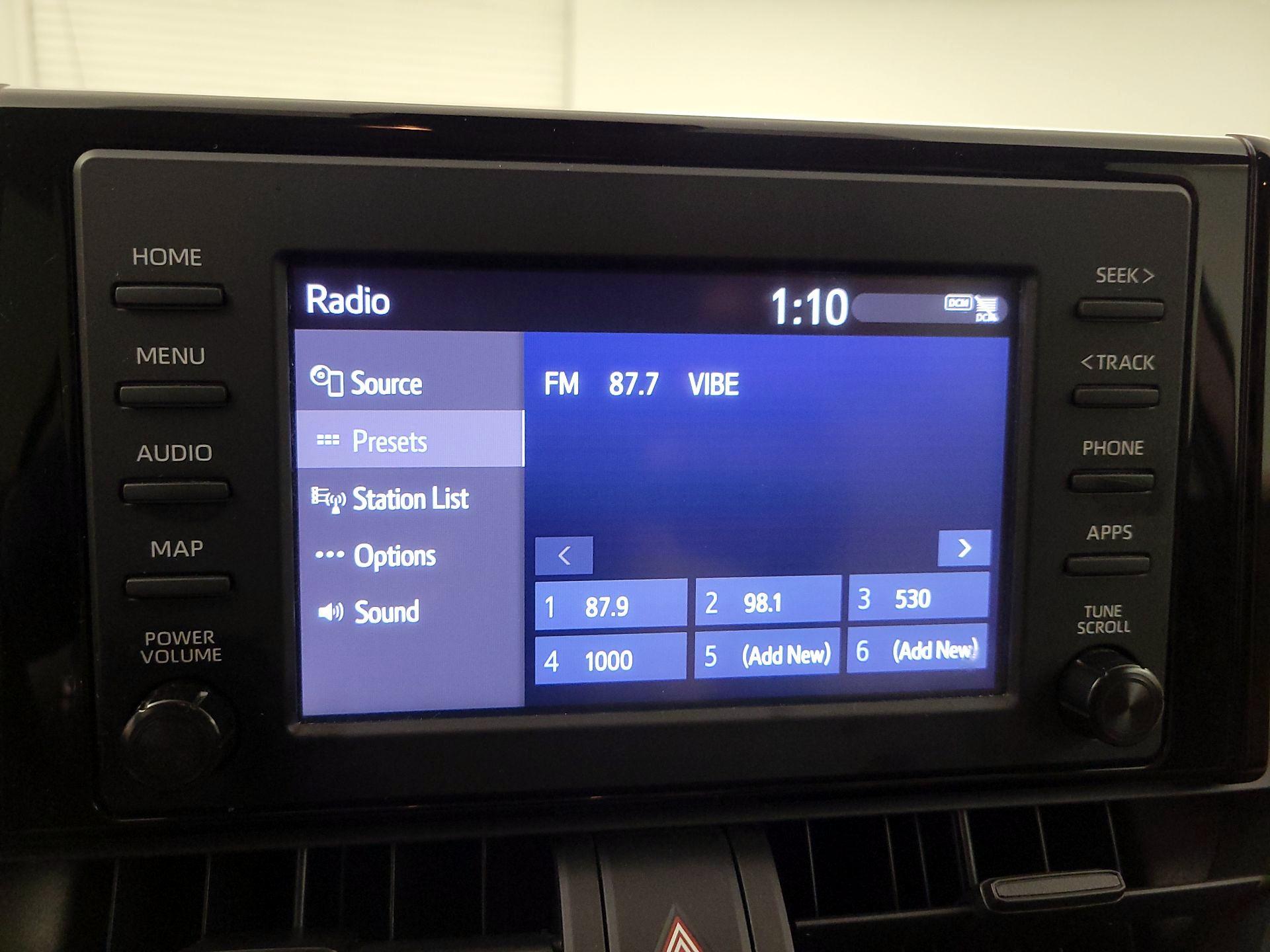 Thumbnail: 2019 Toyota RAV4 - 15