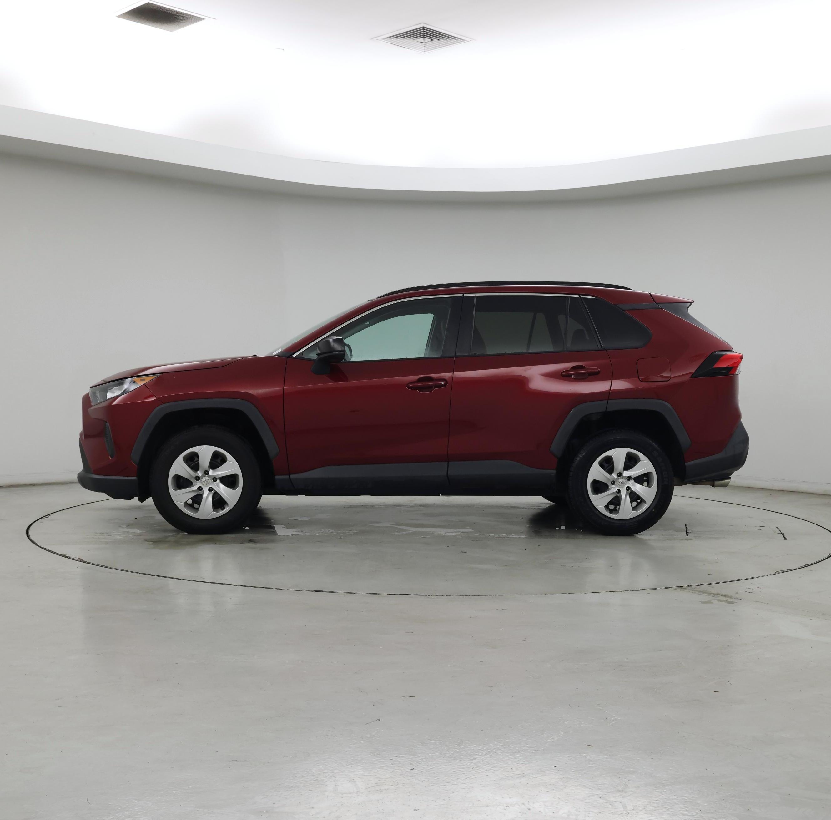 Thumbnail: 2019 Toyota RAV4 - 3