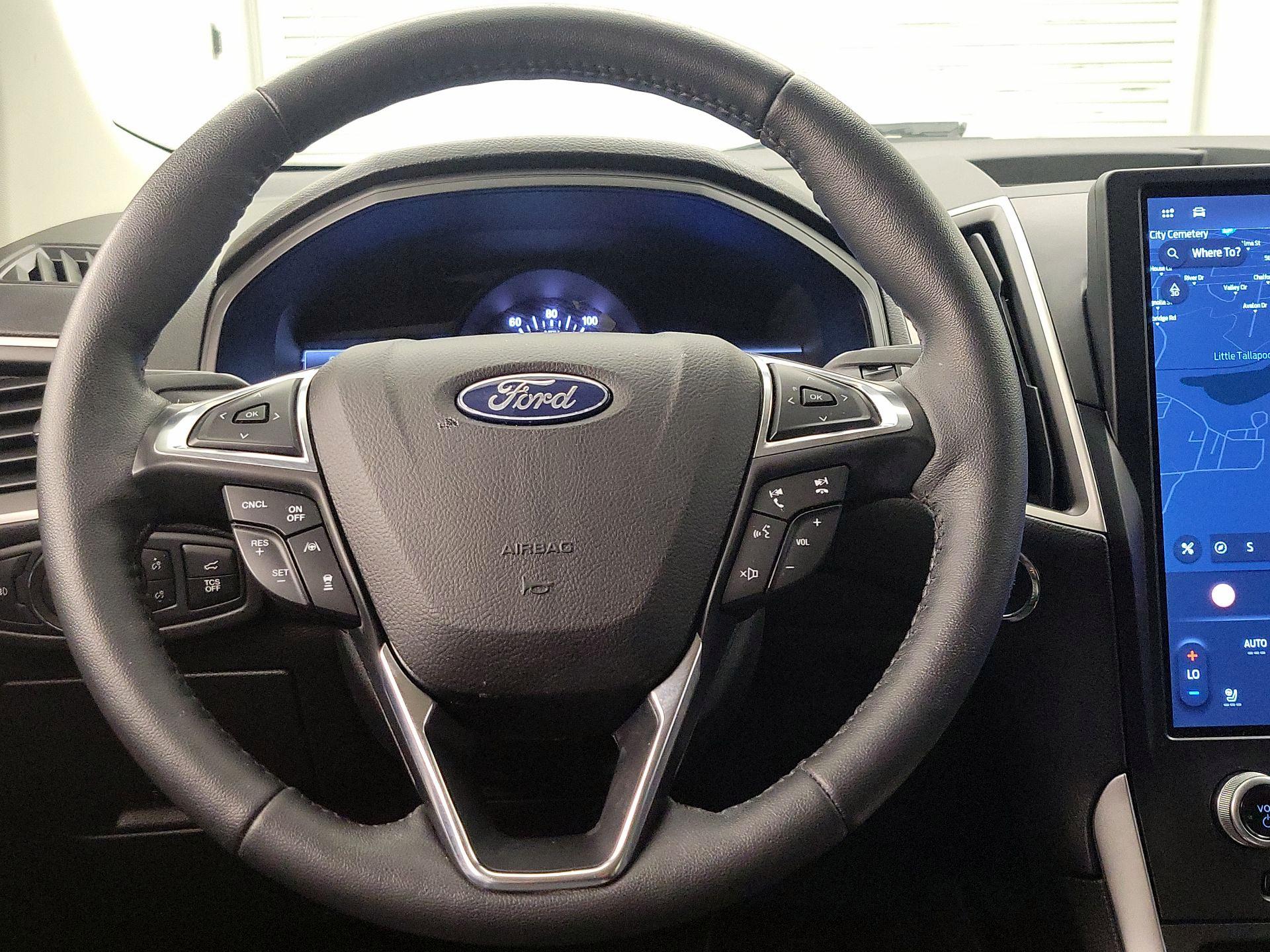 Thumbnail: 2022 Ford Edge - 10