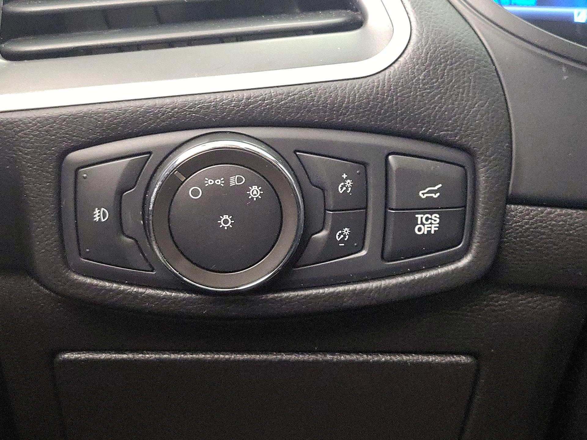 Thumbnail: 2022 Ford Edge - 13