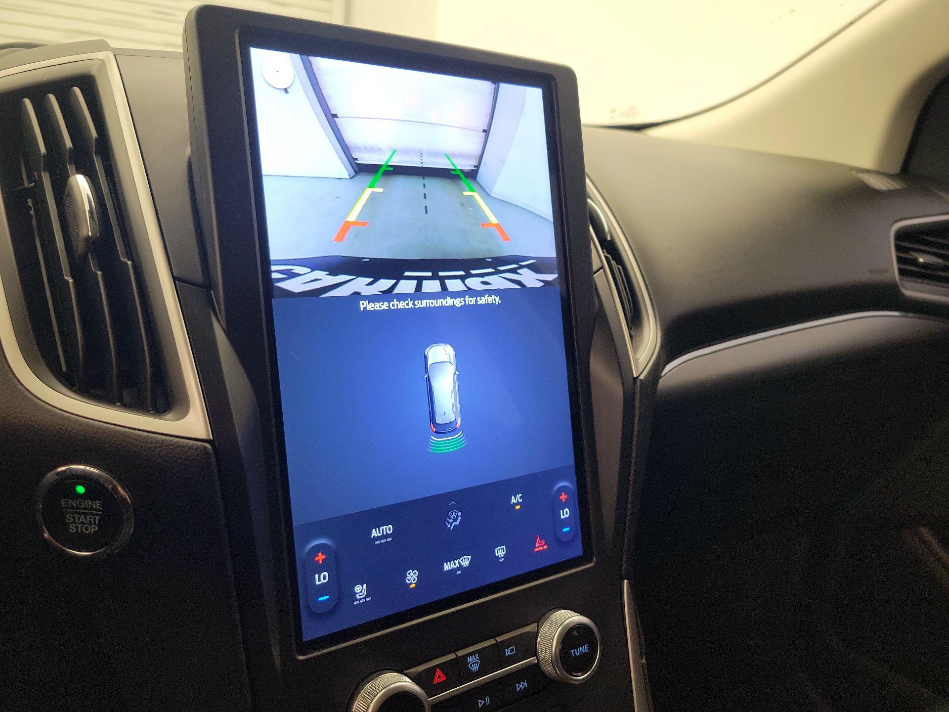 Thumbnail: 2022 Ford Edge - 15