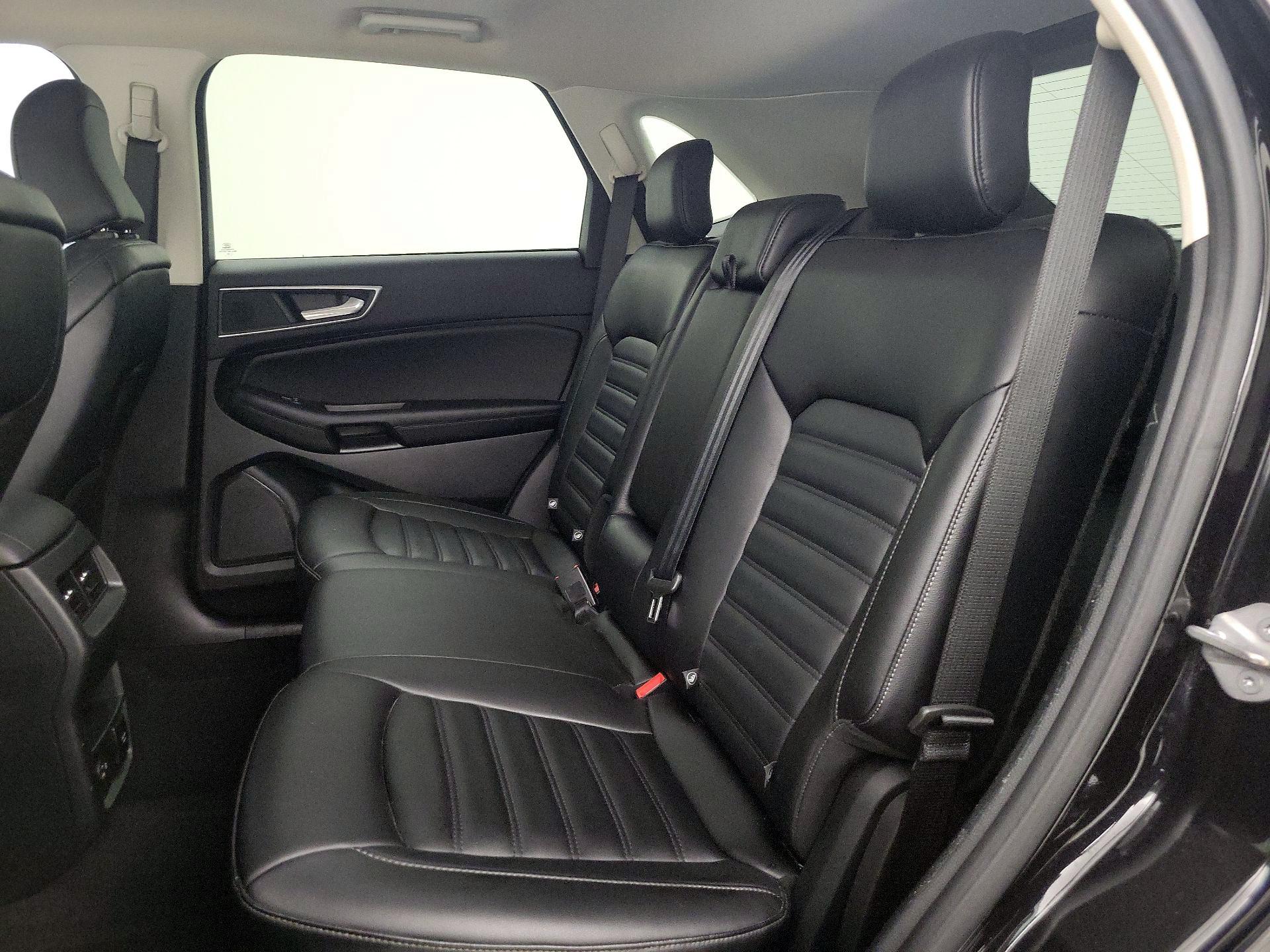 Thumbnail: 2022 Ford Edge - 20