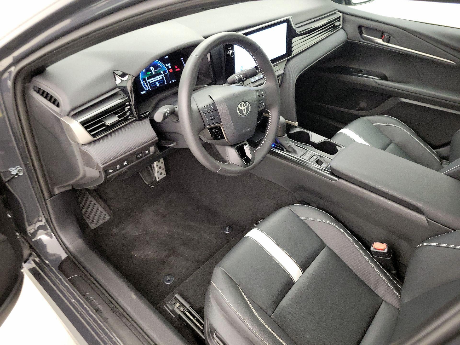 Thumbnail: 2025 Toyota Camry - 11