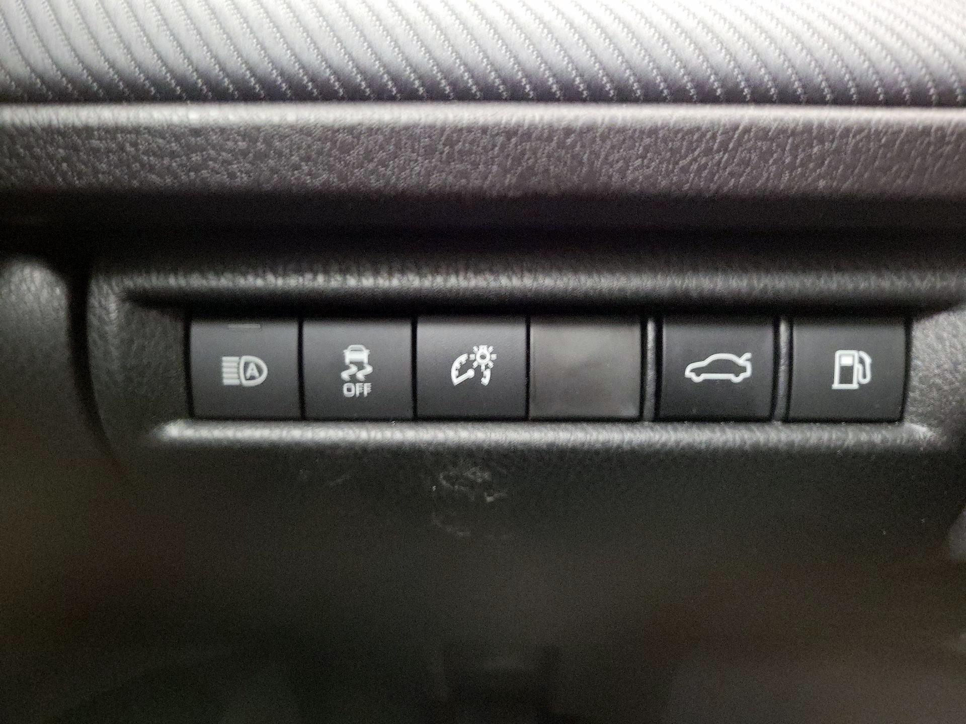 Thumbnail: 2025 Toyota Camry - 13