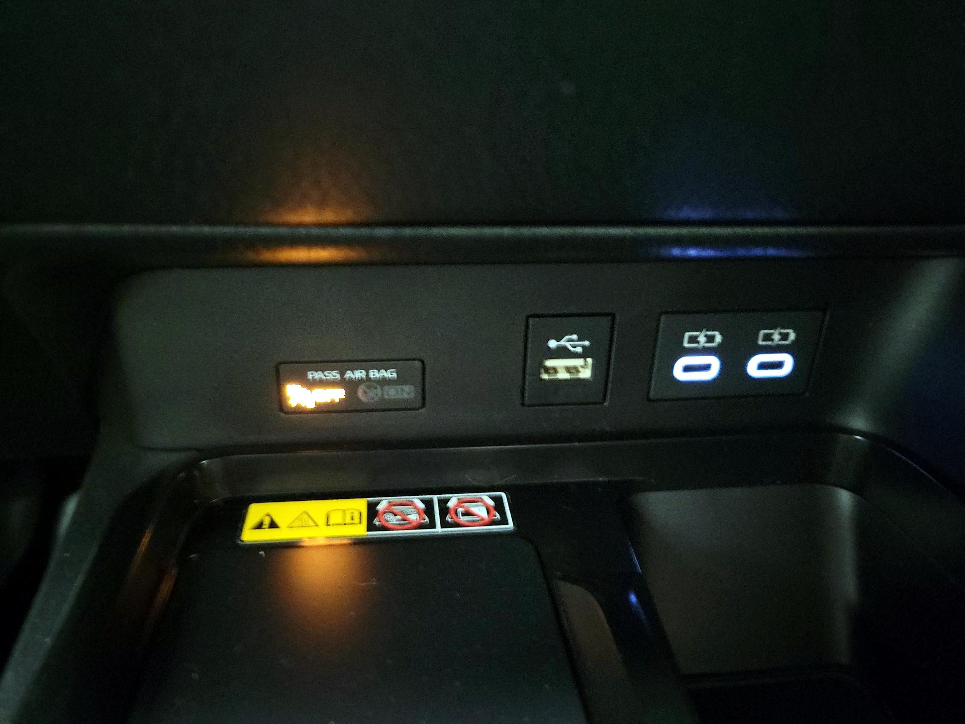 Thumbnail: 2025 Toyota Camry - 19