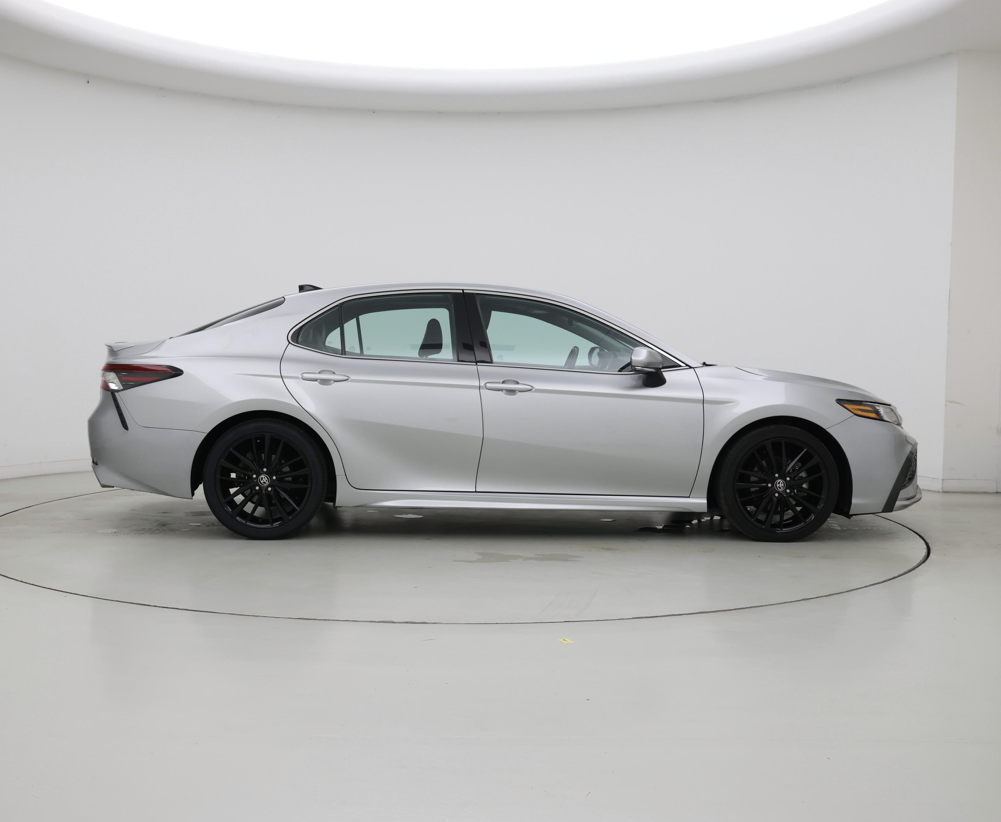 Thumbnail: 2021 Toyota Camry - 7