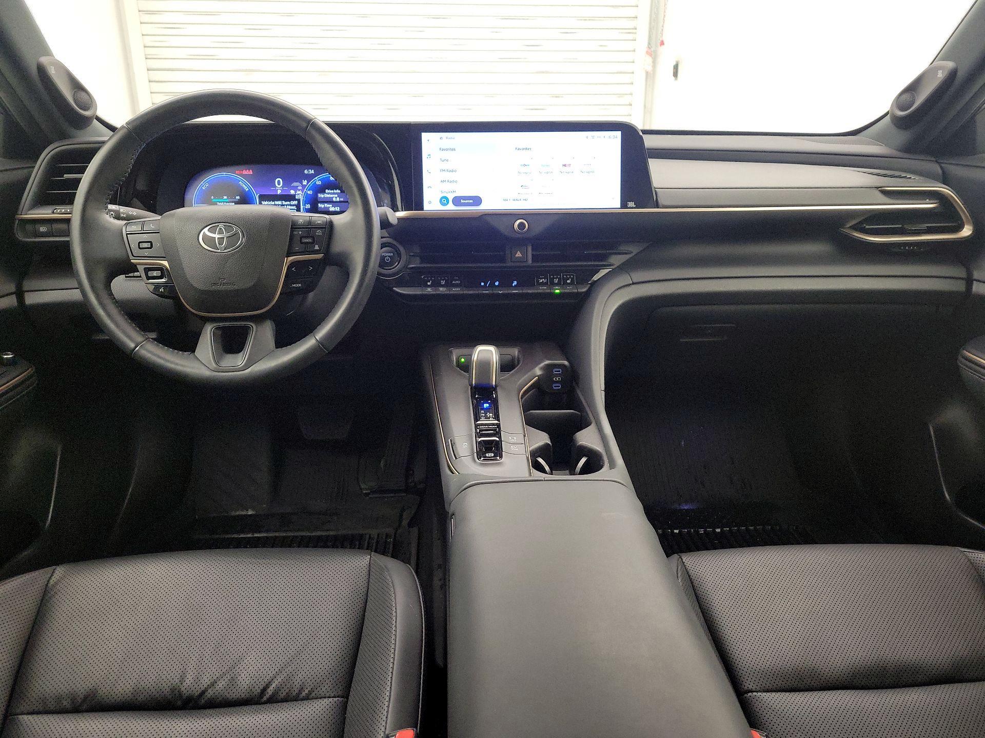 Thumbnail: 2023 Toyota Crown - 9