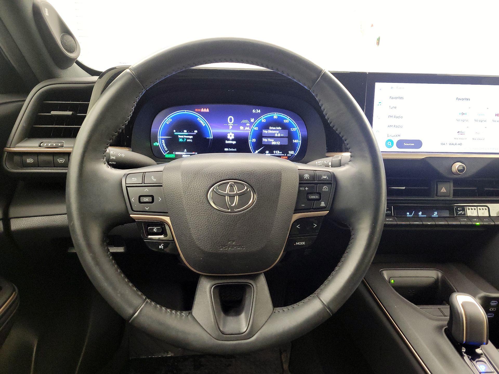 Thumbnail: 2023 Toyota Crown - 10