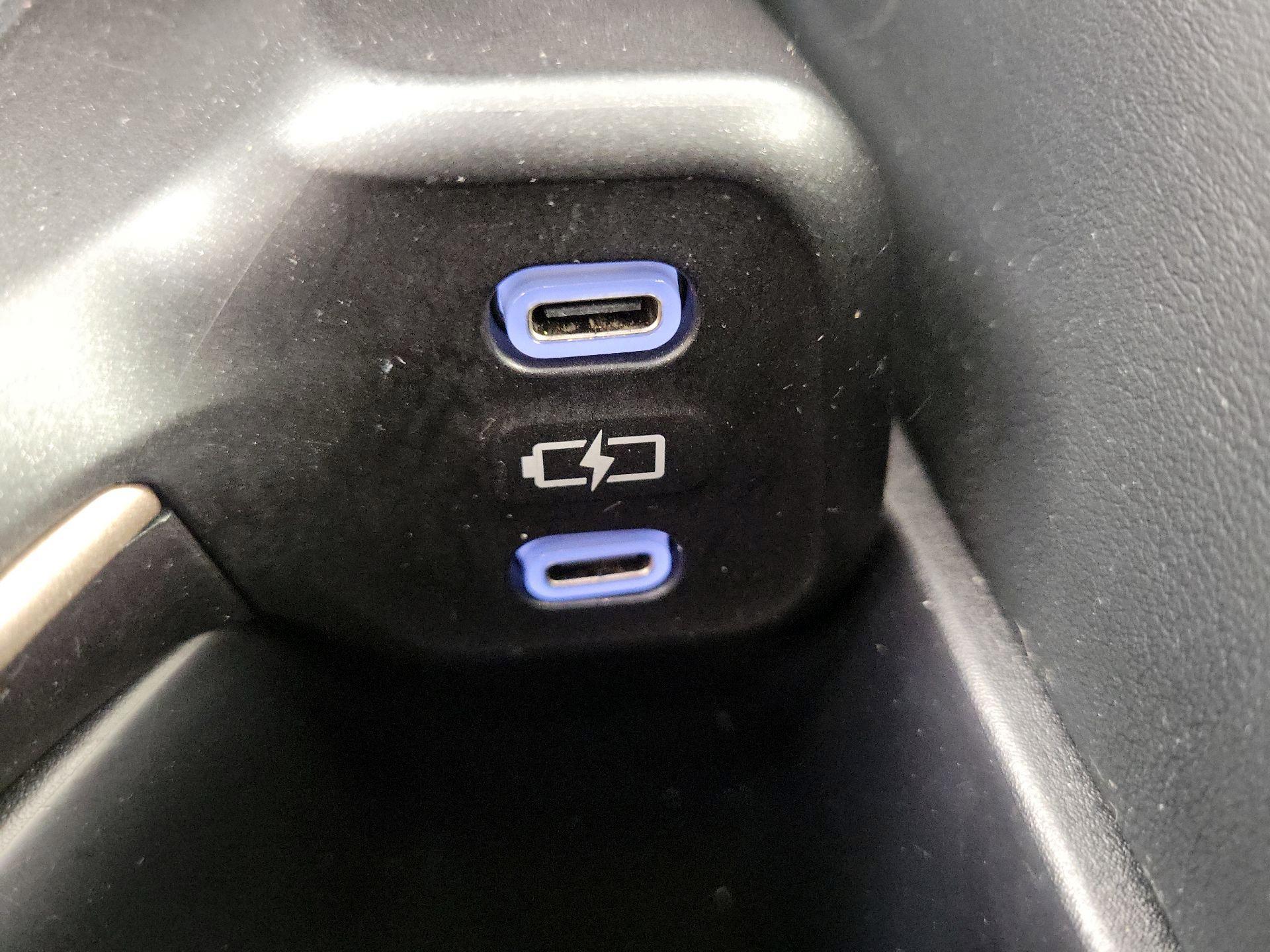 Thumbnail: 2023 Toyota Crown - 18