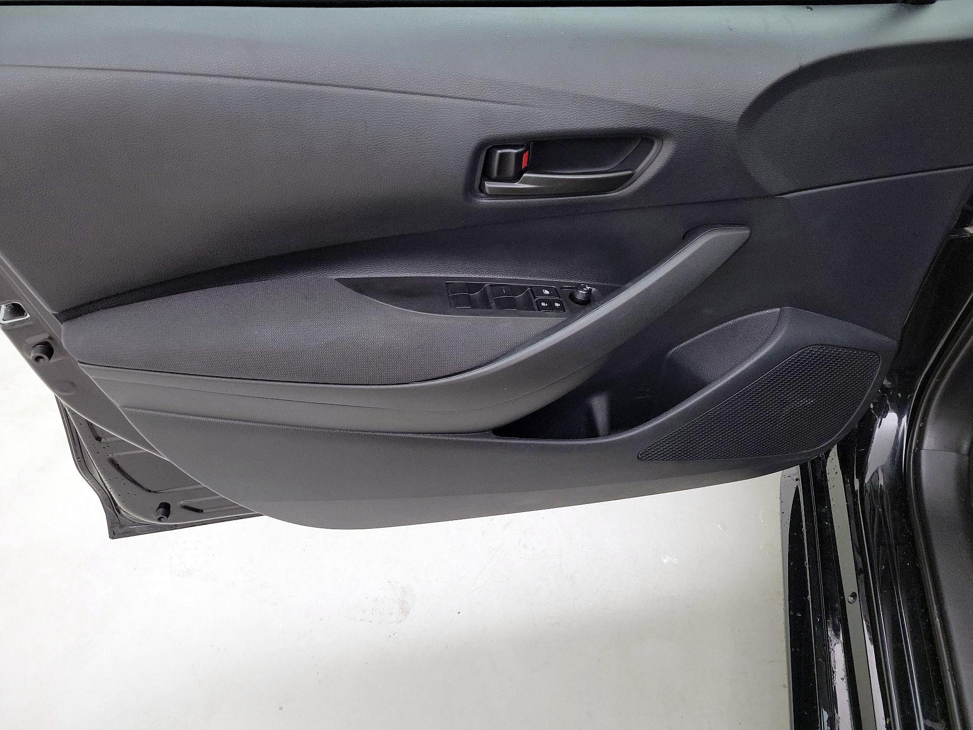 Thumbnail: 2025 Toyota Corolla - 12