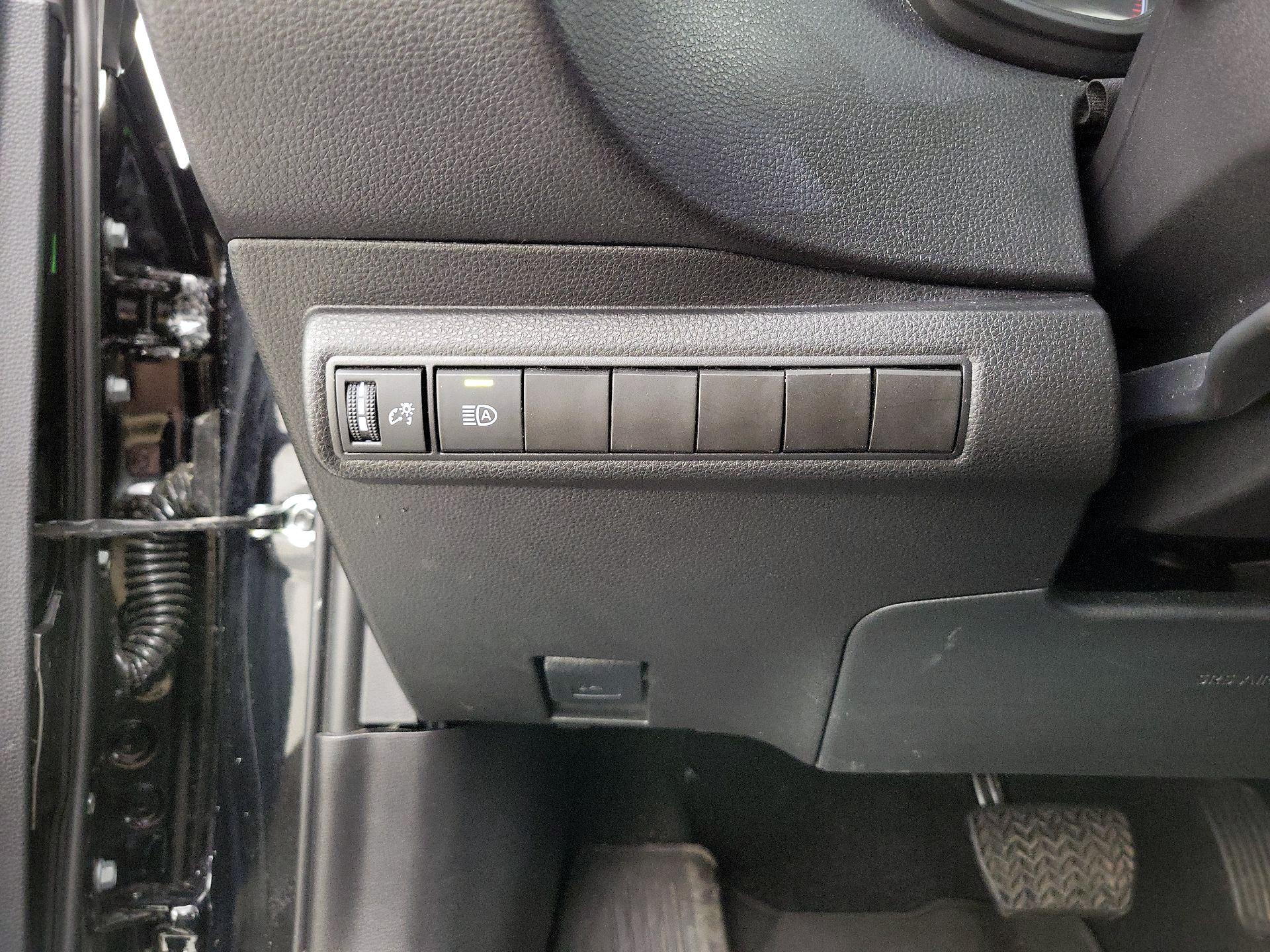 Thumbnail: 2025 Toyota Corolla - 13