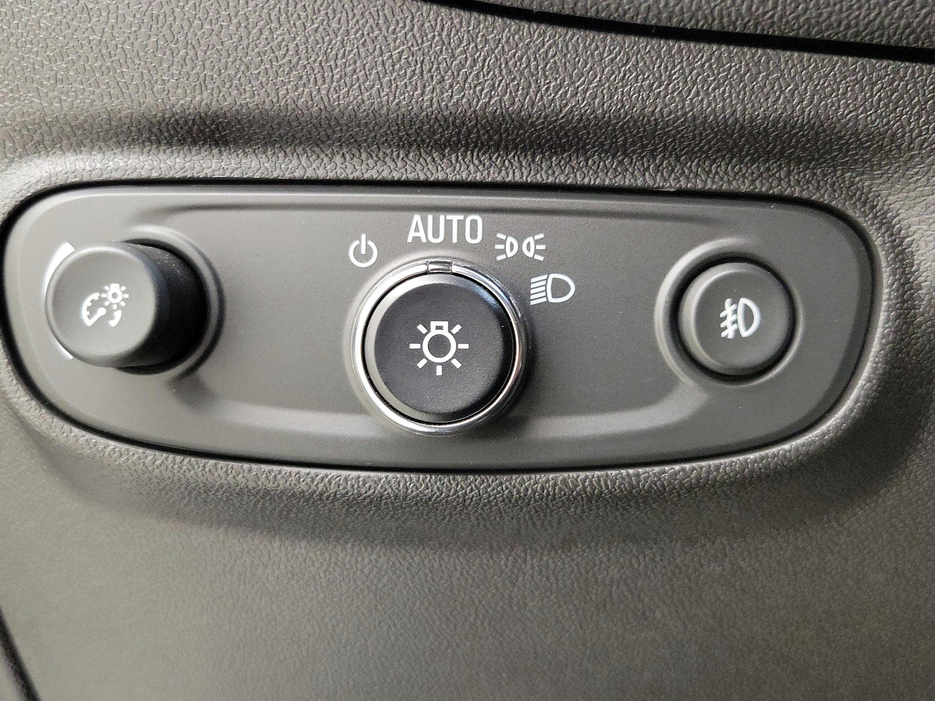 Thumbnail: 2022 Chevrolet Equinox - 13