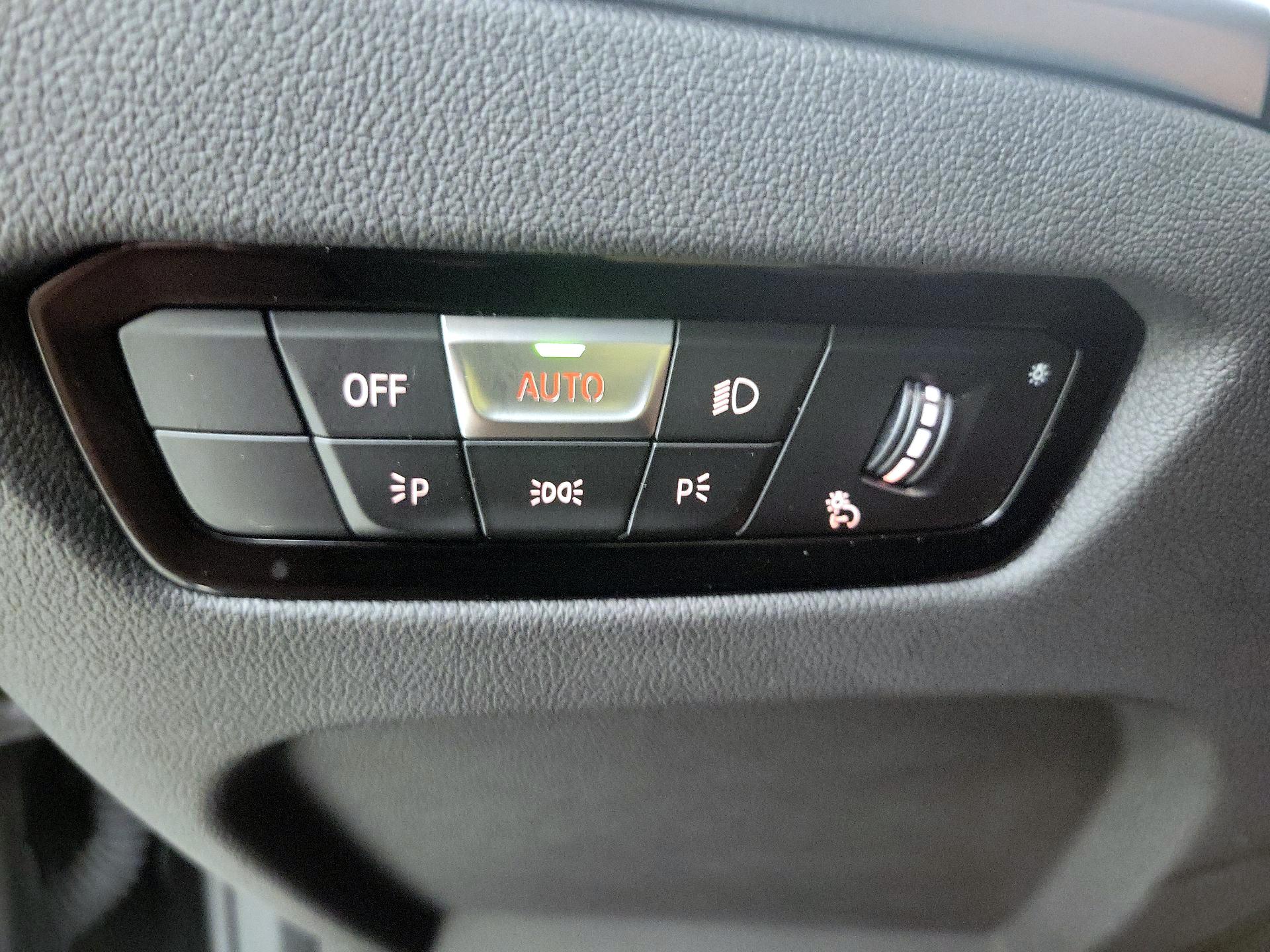 Thumbnail: 2025 BMW 3 Series - 13