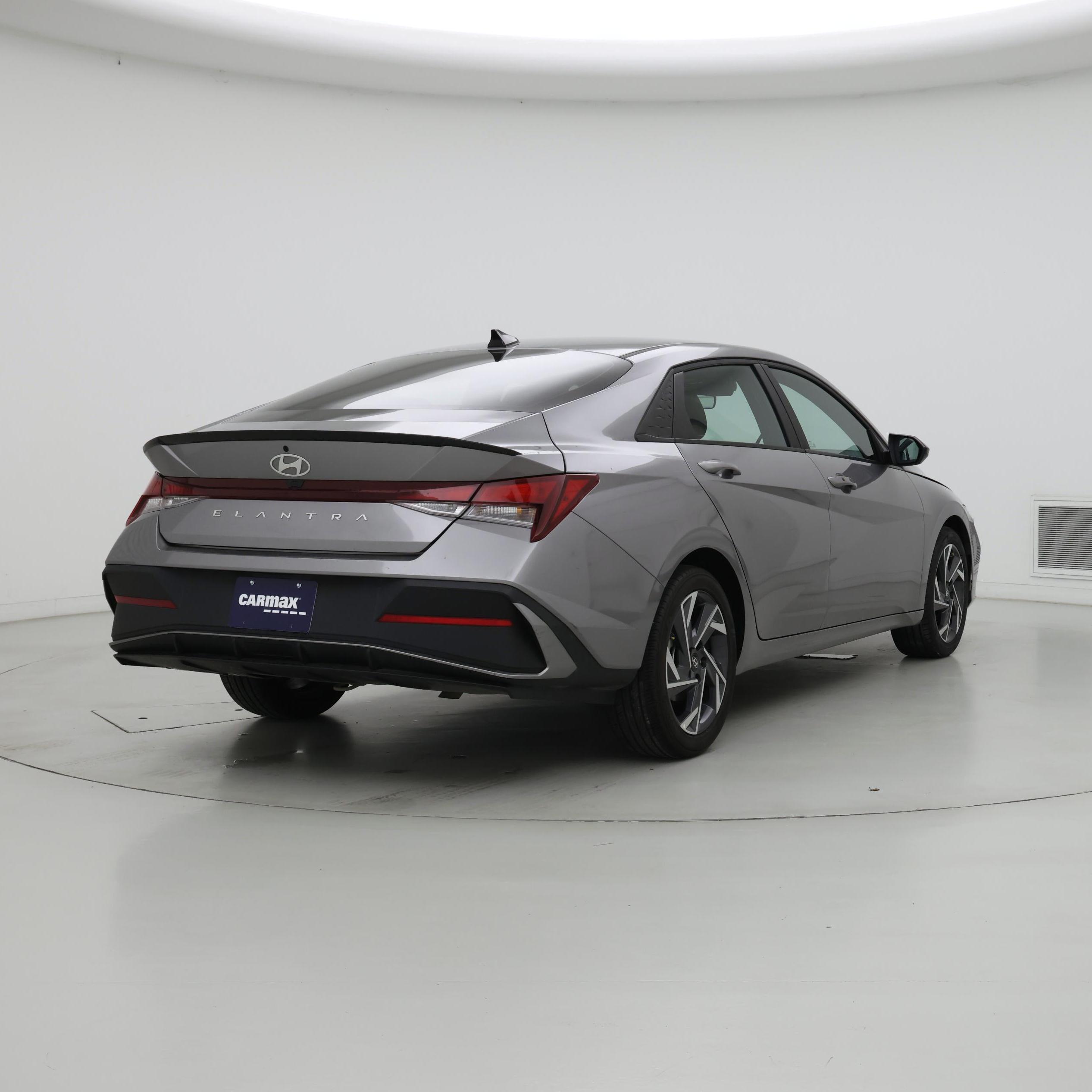 Thumbnail: 2025 Hyundai Elantra - 8