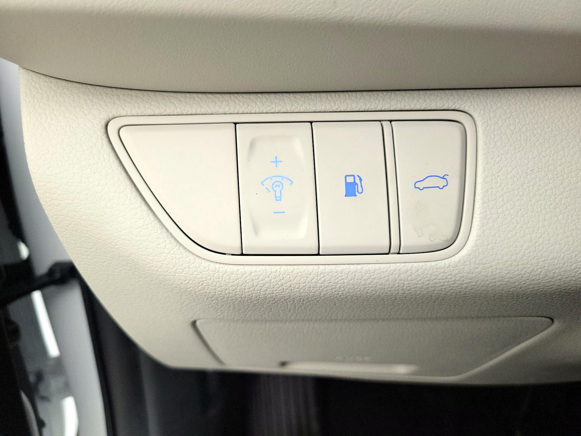 Thumbnail: 2025 Genesis G70 - 13