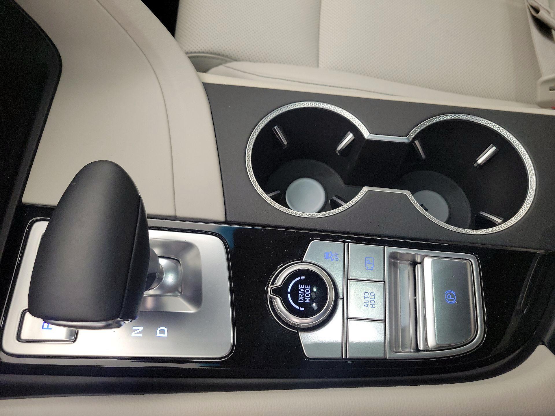 Thumbnail: 2025 Genesis G70 - 18