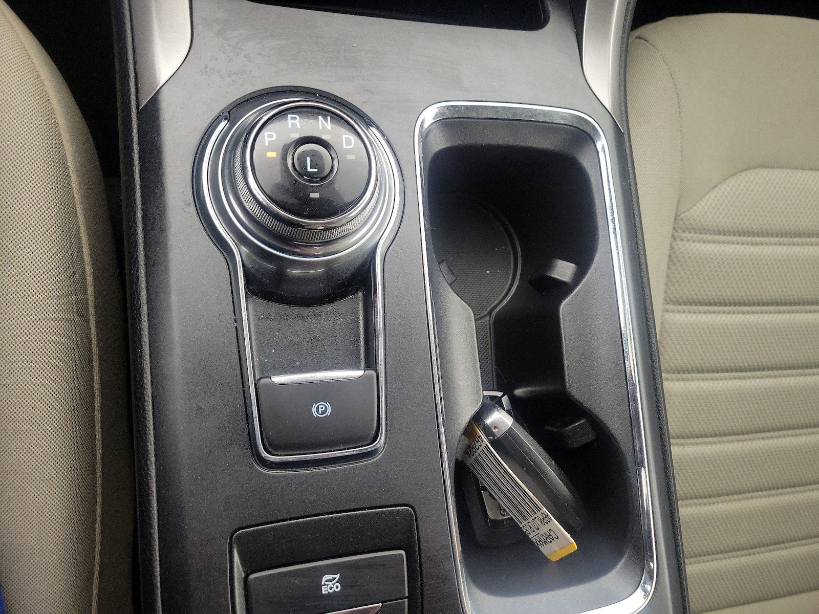 2020 Ford Fusion Hybrid SE - Photo 19