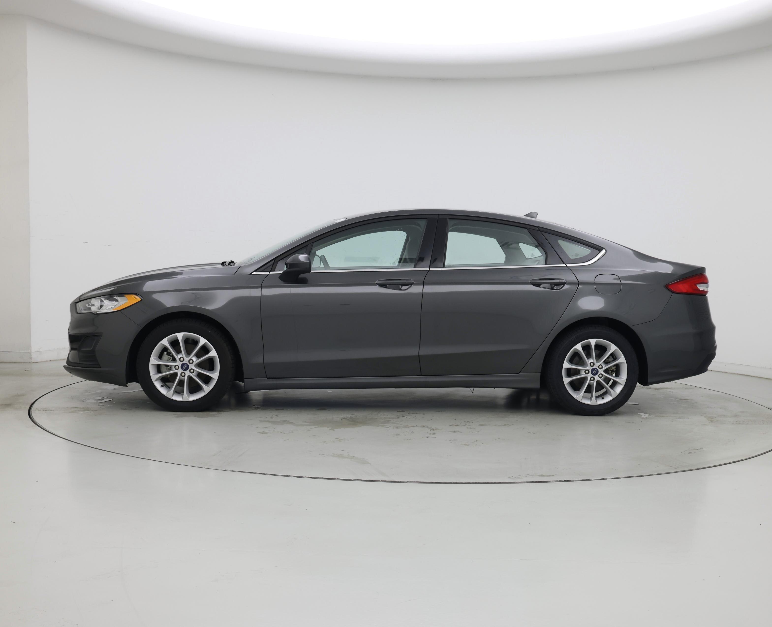 Thumbnail: 2020 Ford Fusion - 3