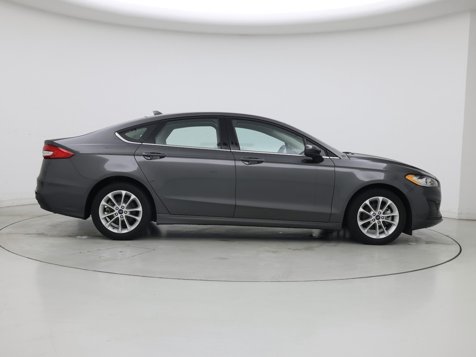 2020 Ford Fusion Hybrid SE - Photo 8