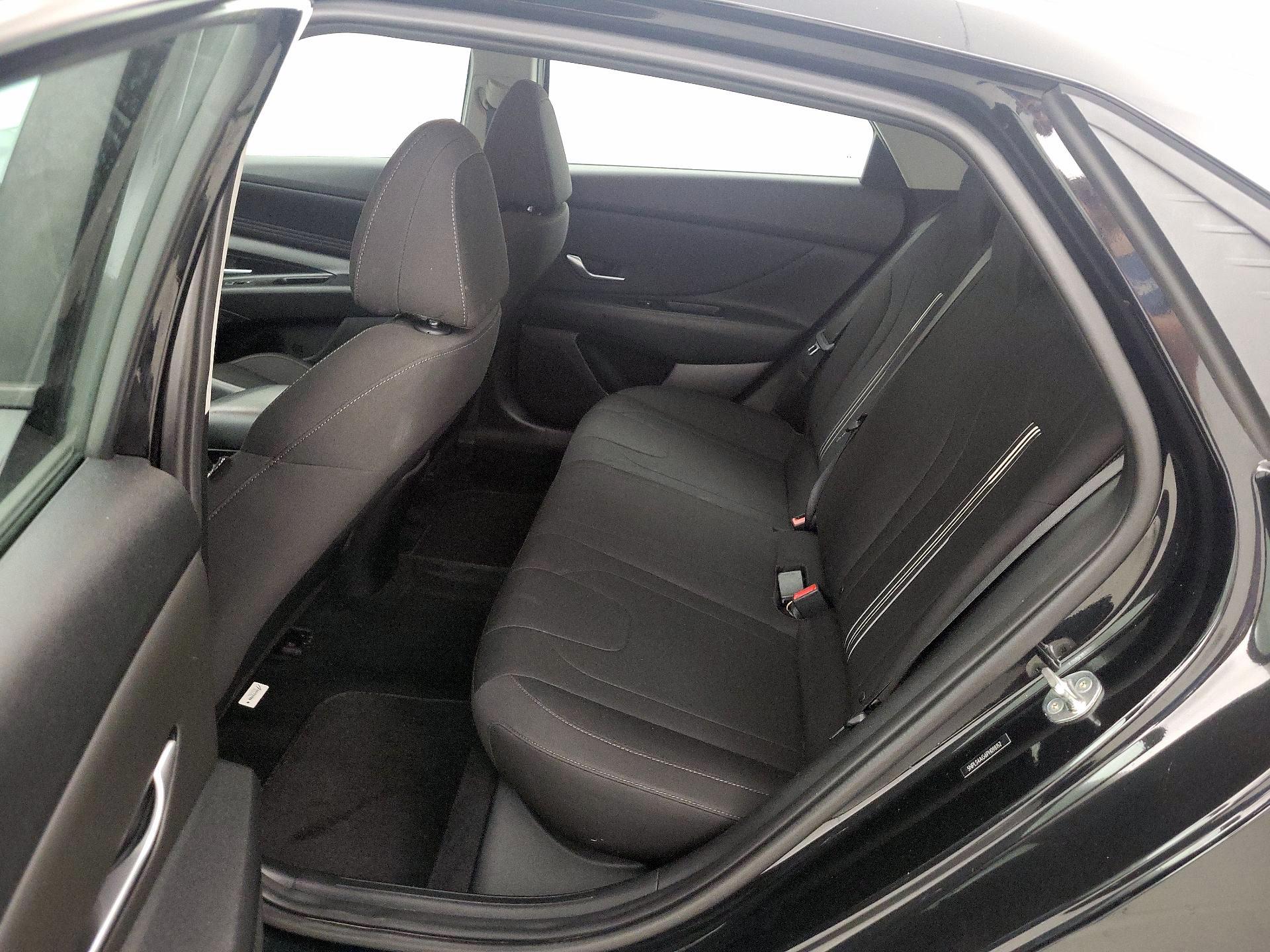 Thumbnail: 2023 Hyundai Elantra - 20