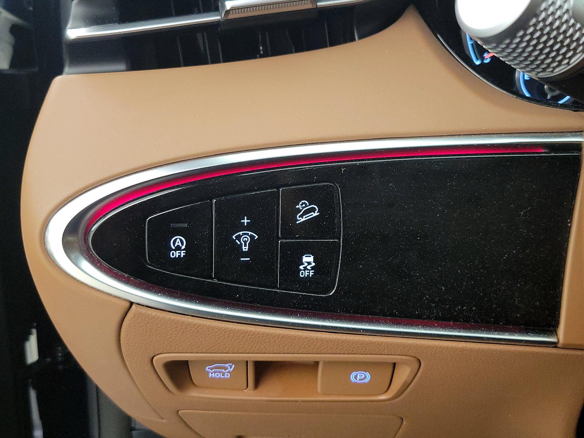 Thumbnail: 2025 Genesis GV70 - 13