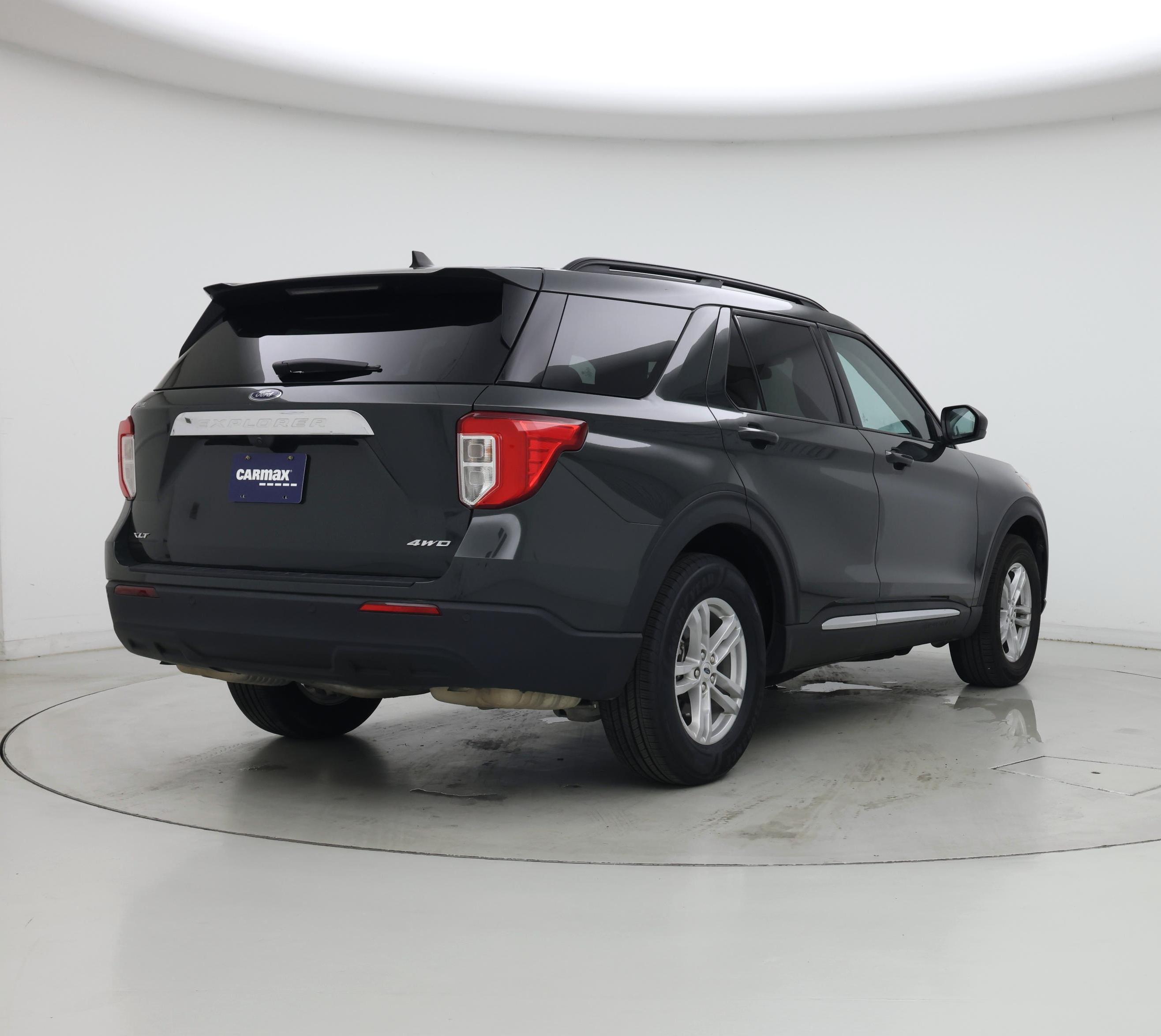 Thumbnail: 2024 Ford Explorer - 8