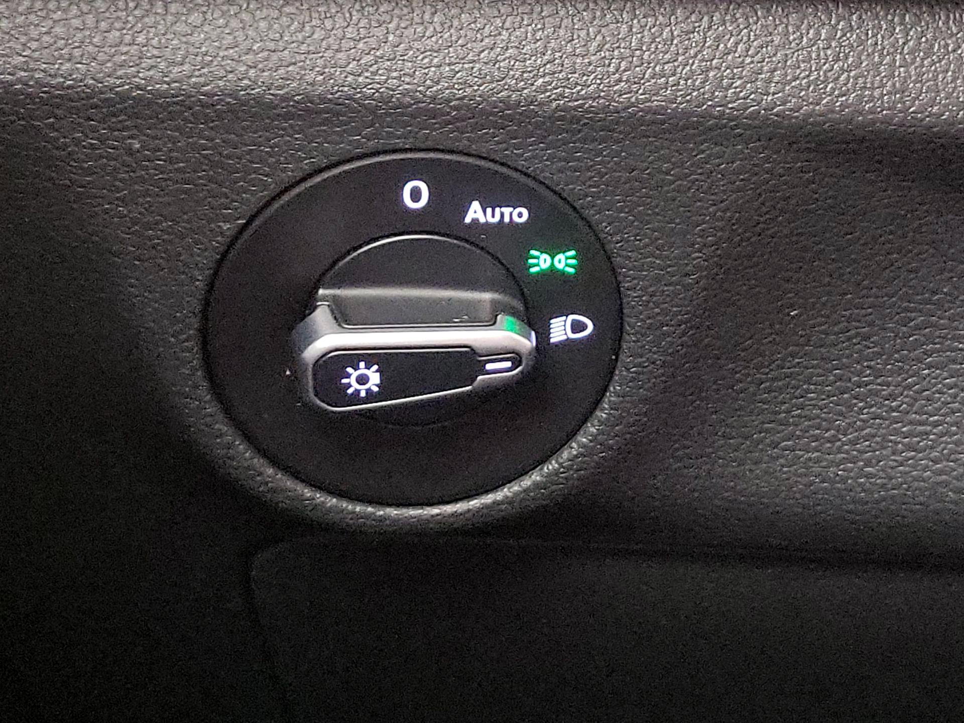 Thumbnail: 2024 Volkswagen Jetta - 13