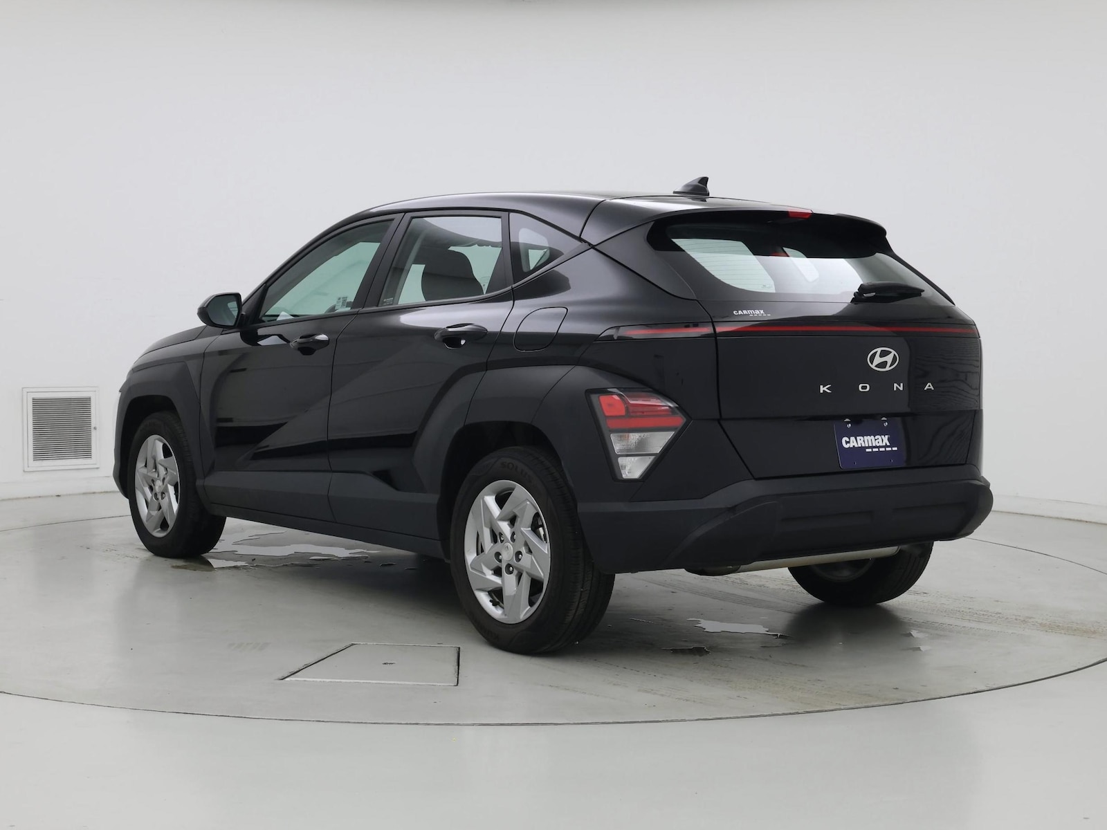 2025 Hyundai Kona SE - Photo 3