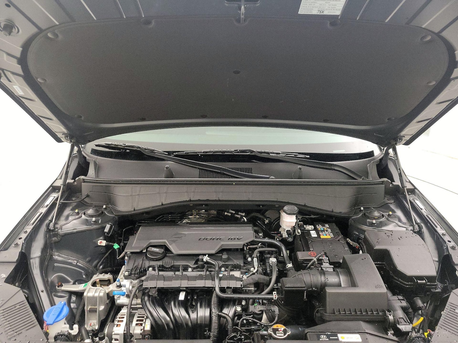 2025 Hyundai Kona SE - Photo 23