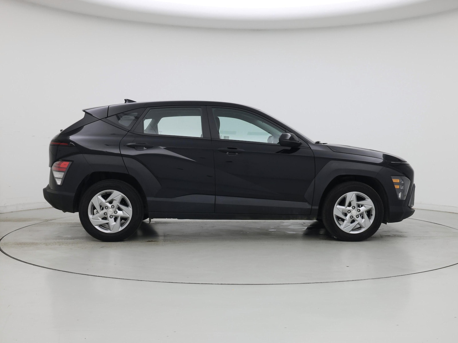 2025 Hyundai Kona SE - Photo 8