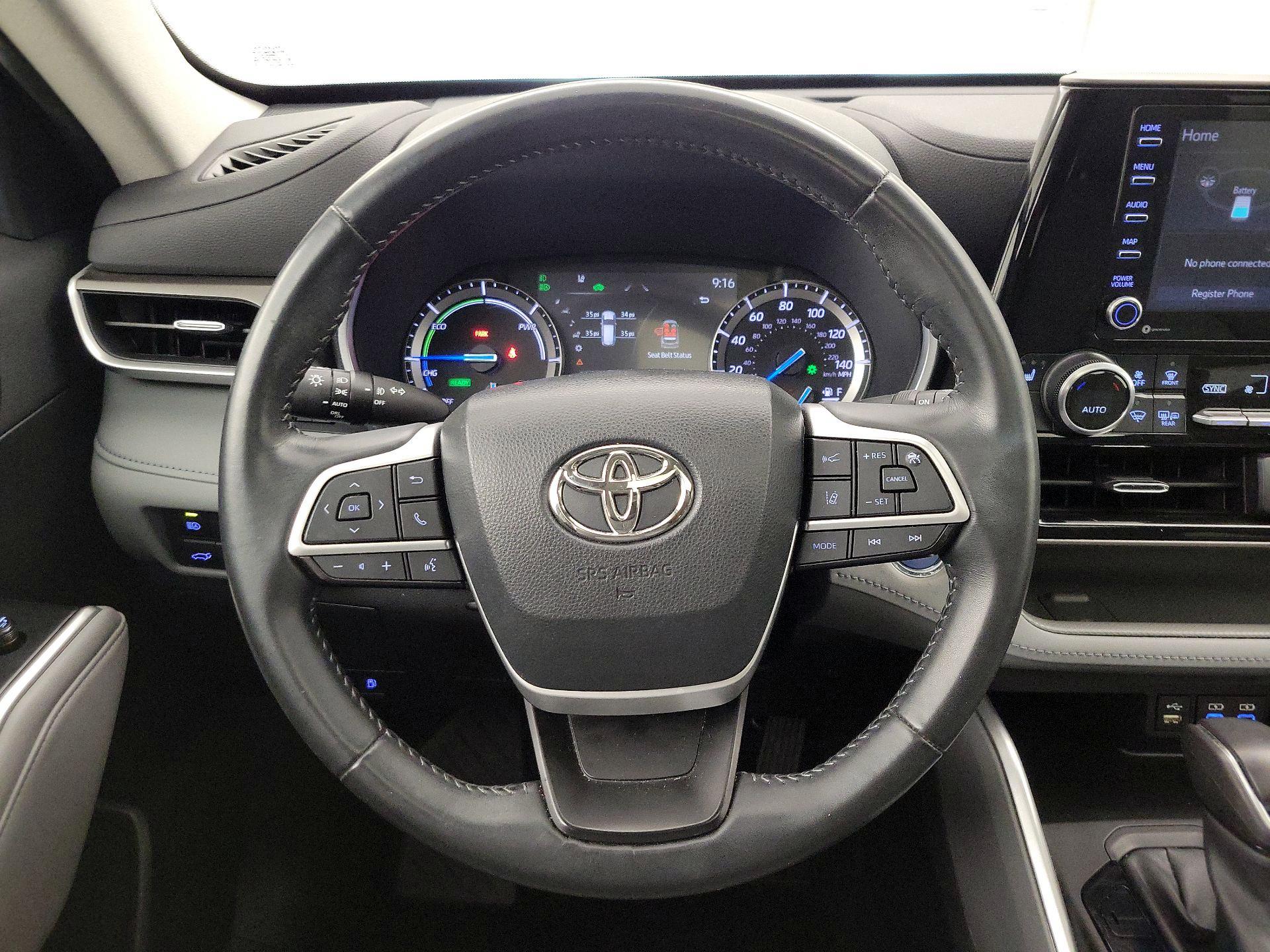 Thumbnail: 2022 Toyota Highlander - 10