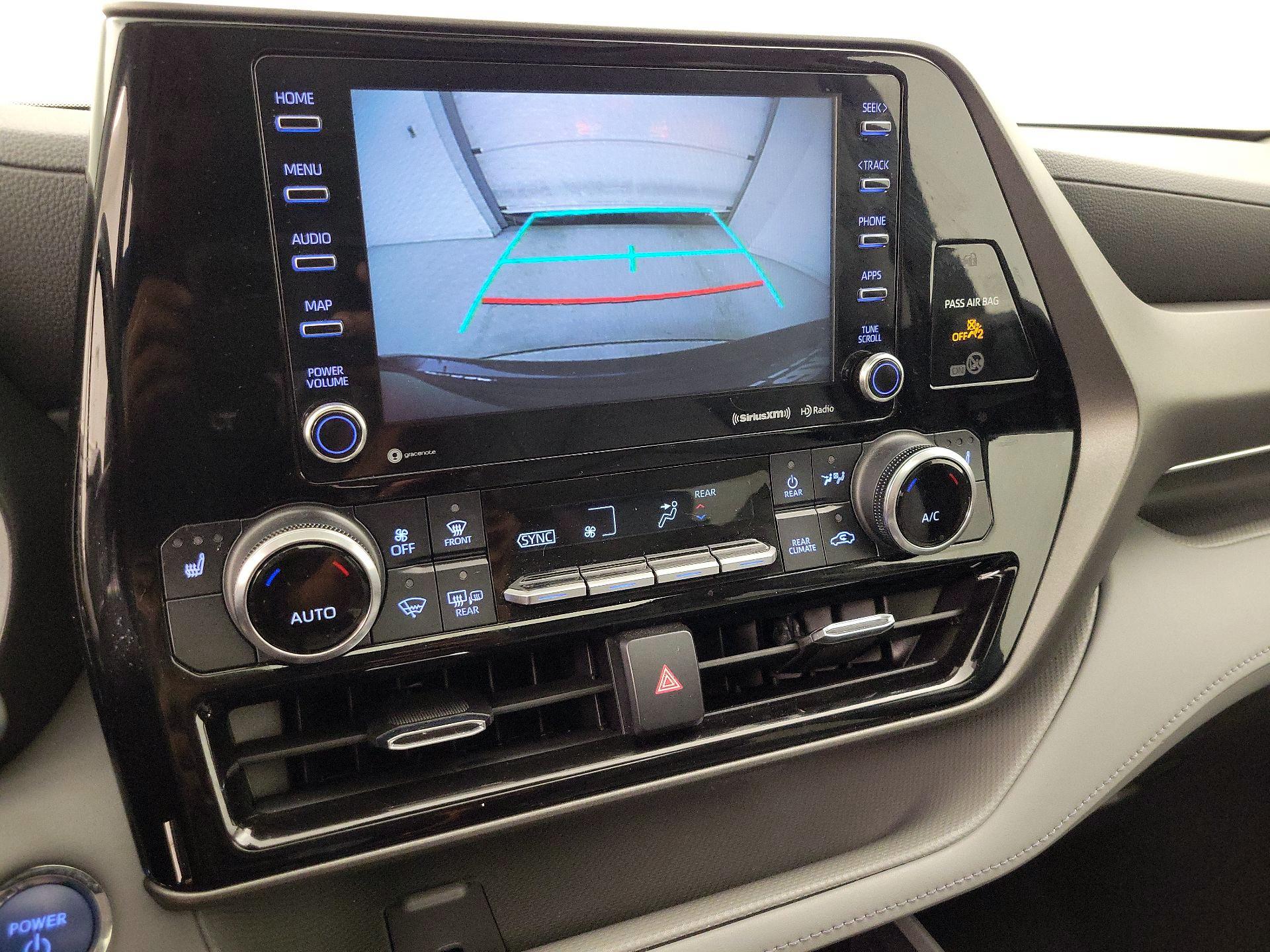 Thumbnail: 2022 Toyota Highlander - 14