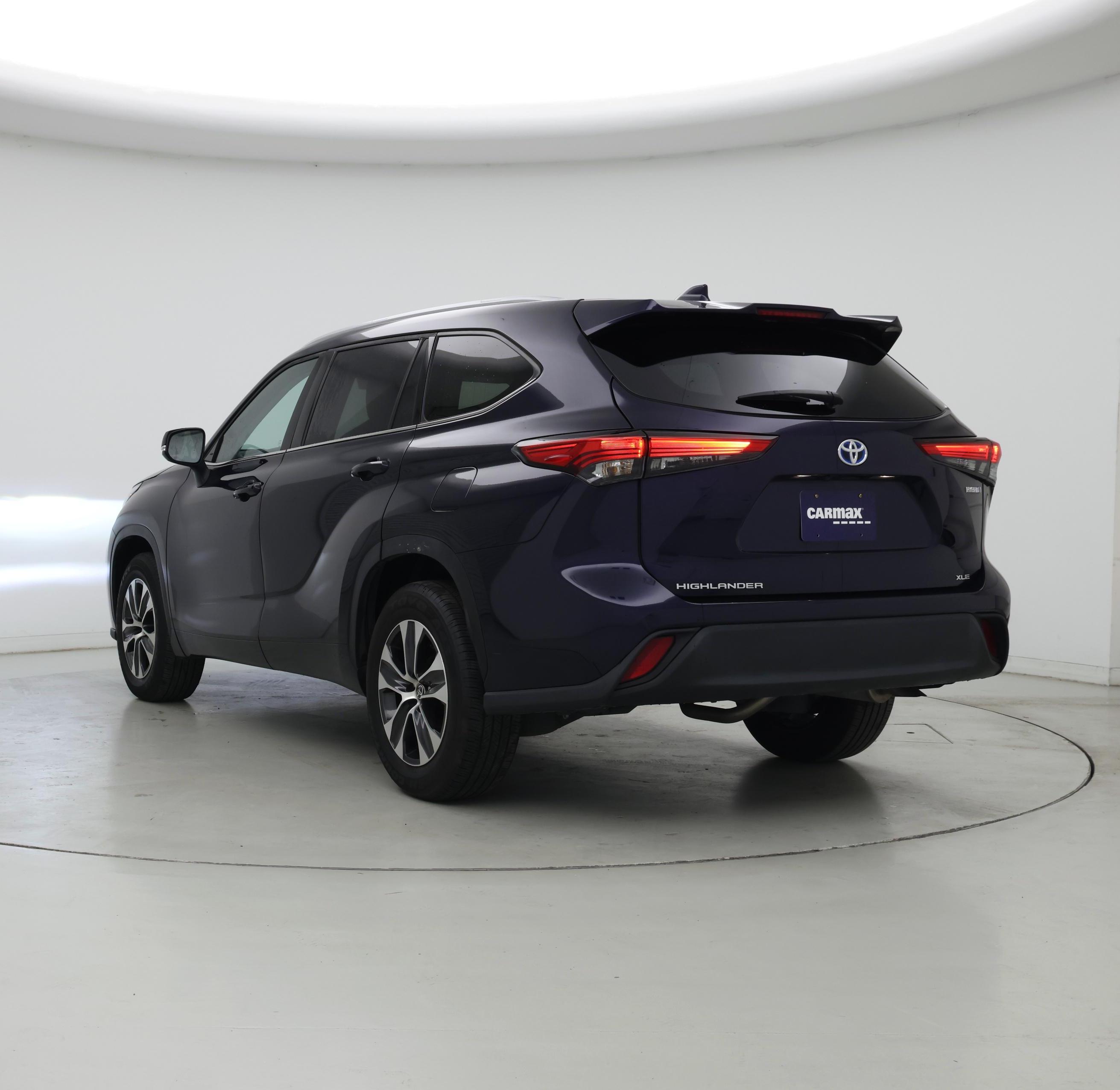 Thumbnail: 2022 Toyota Highlander - 2