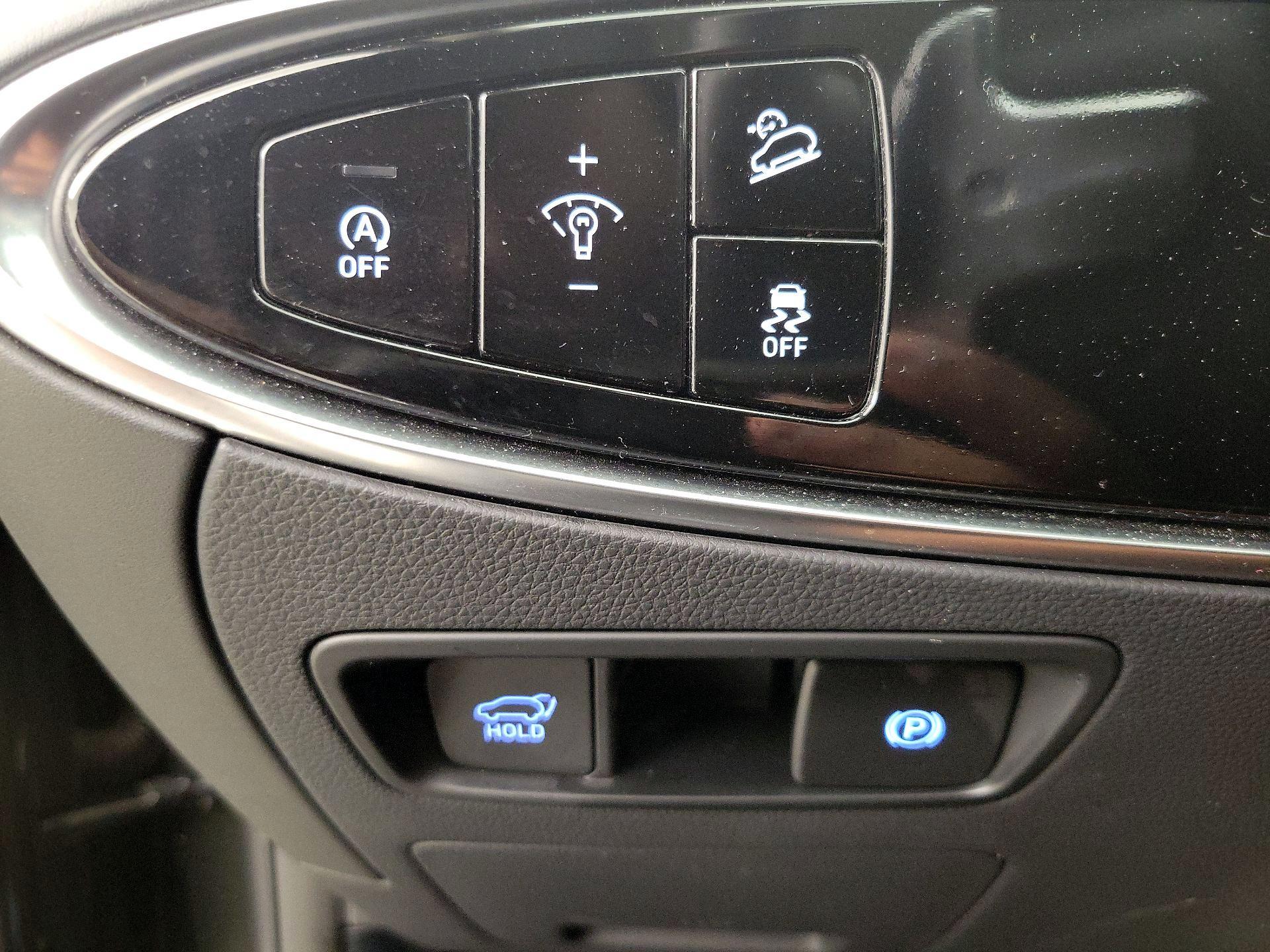 Thumbnail: 2025 Genesis GV70 - 13