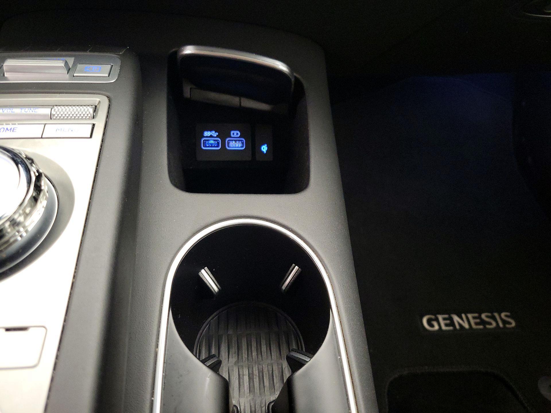 Thumbnail: 2025 Genesis GV70 - 19