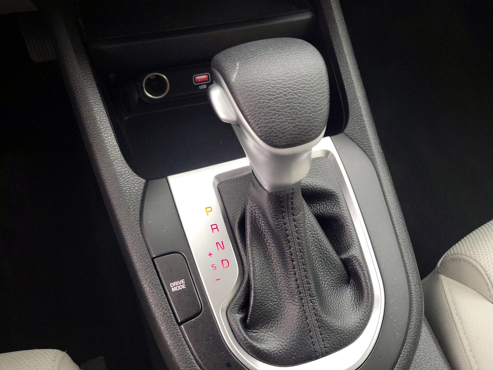 Thumbnail: 2022 Kia Forte - 17