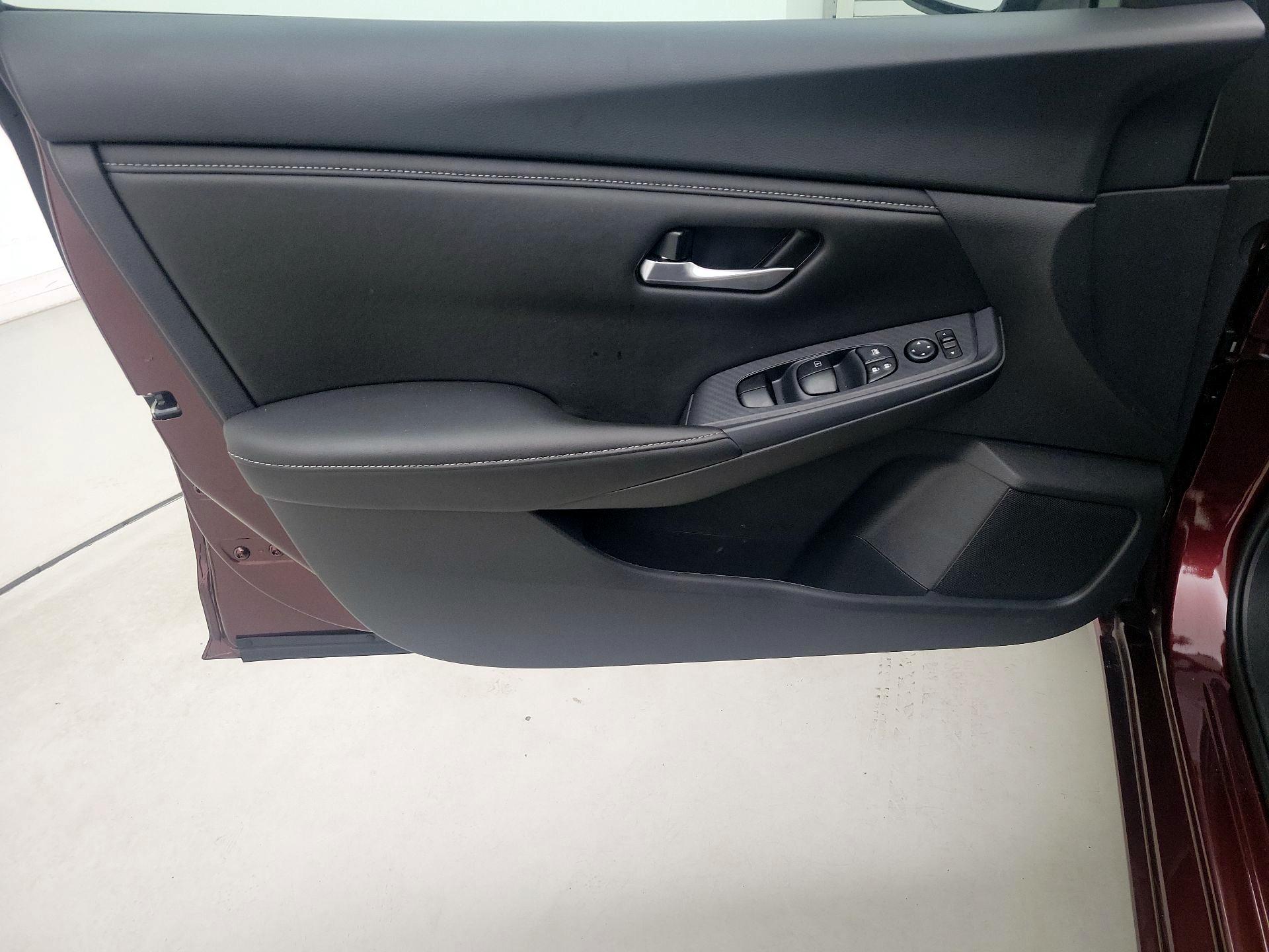 Thumbnail: 2025 Nissan Sentra - 12