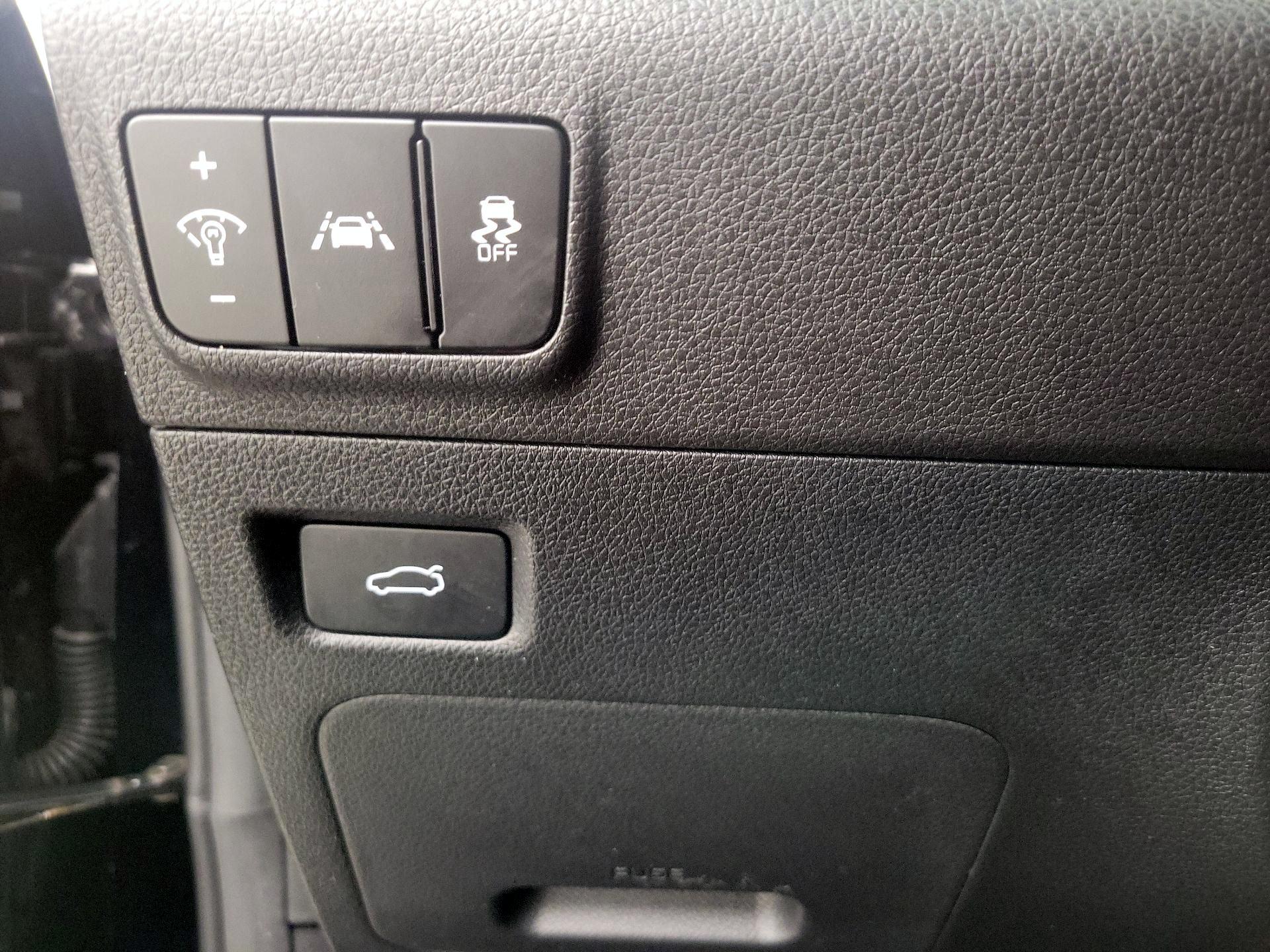 Thumbnail: 2023 Kia K5 - 13