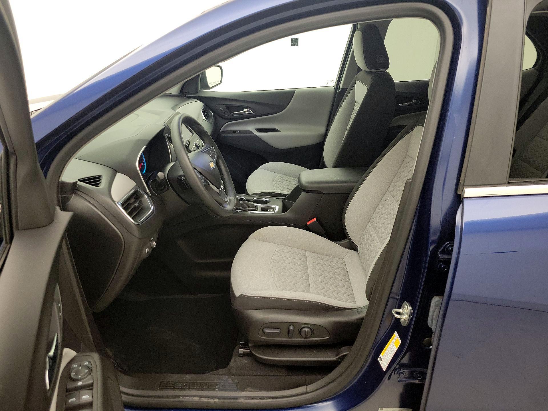 Thumbnail: 2022 Chevrolet Equinox - 11