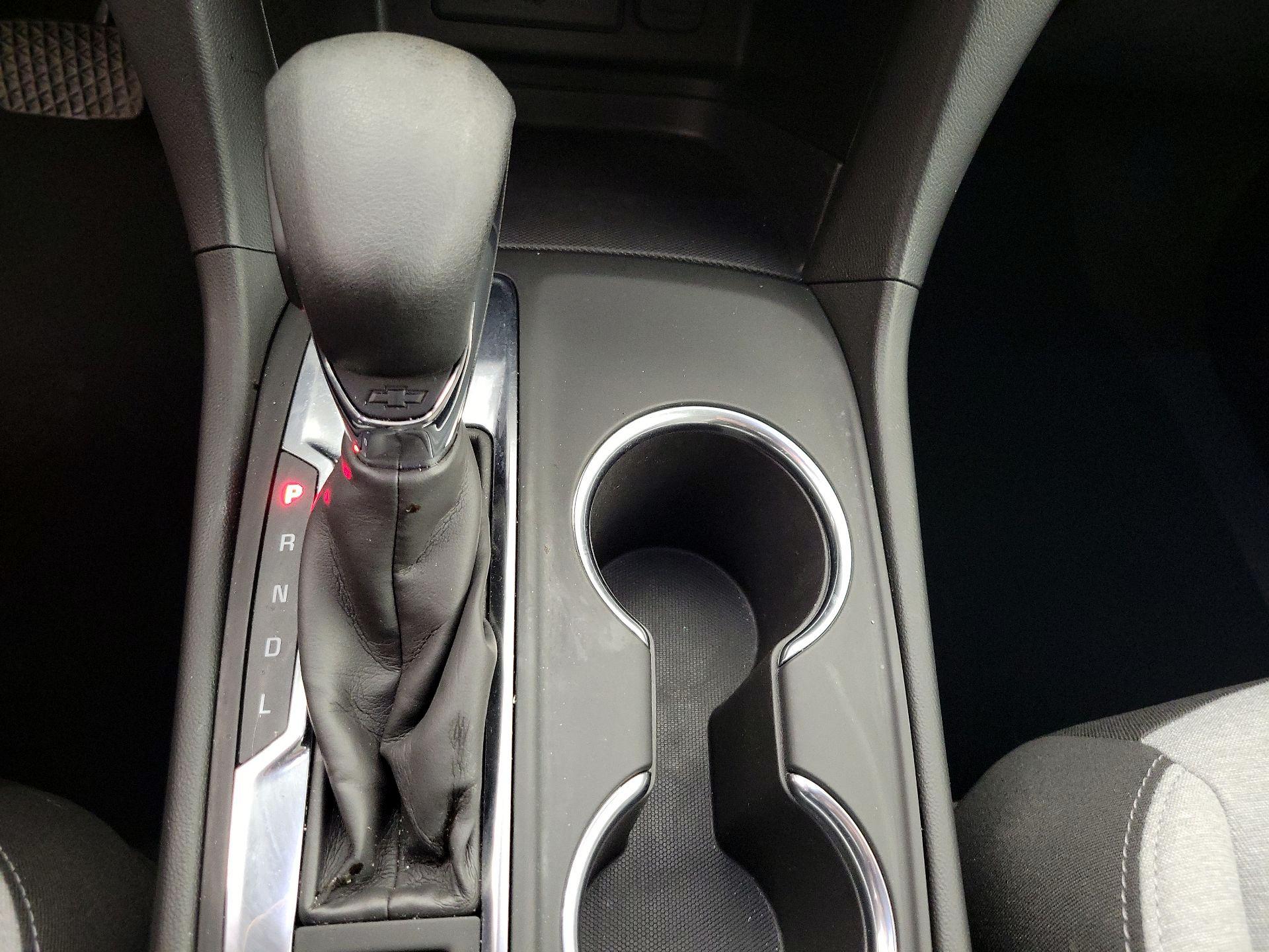 Thumbnail: 2022 Chevrolet Equinox - 17