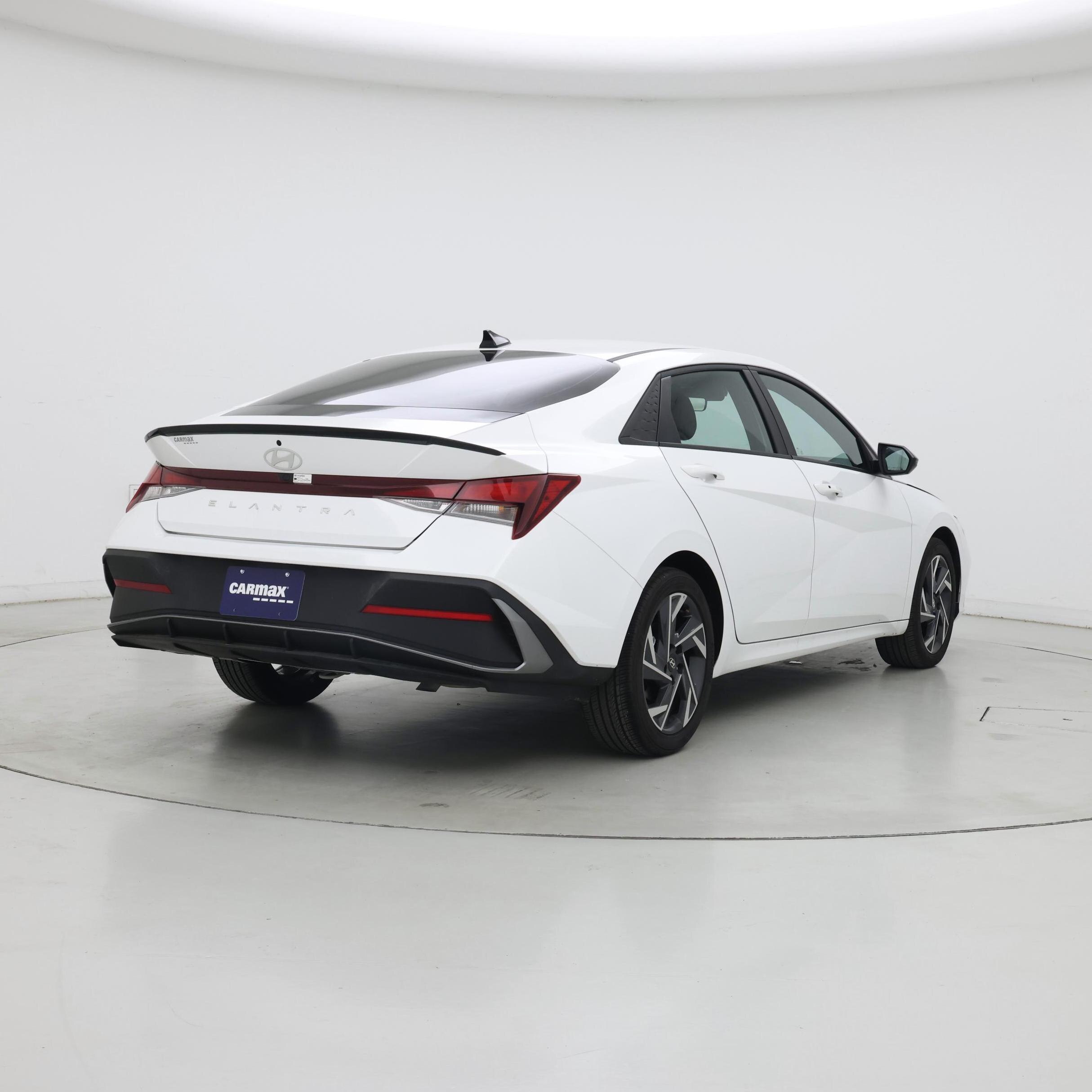Thumbnail: 2025 Hyundai Elantra - 8