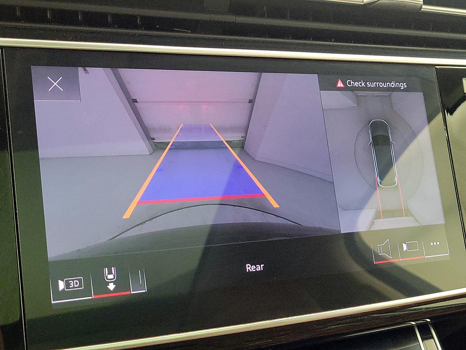 Thumbnail: 2023 Audi Q7 - 15