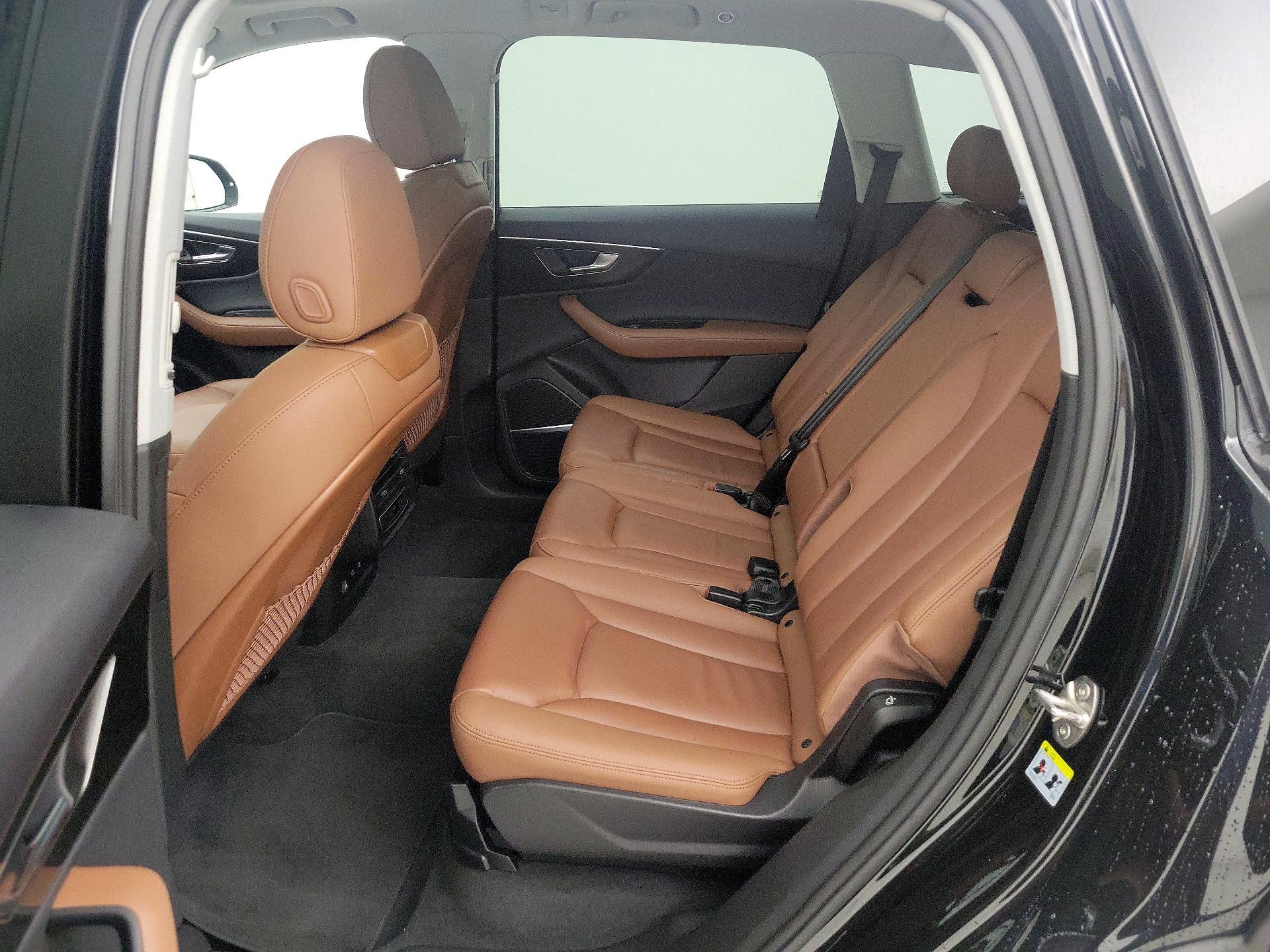 Thumbnail: 2023 Audi Q7 - 20