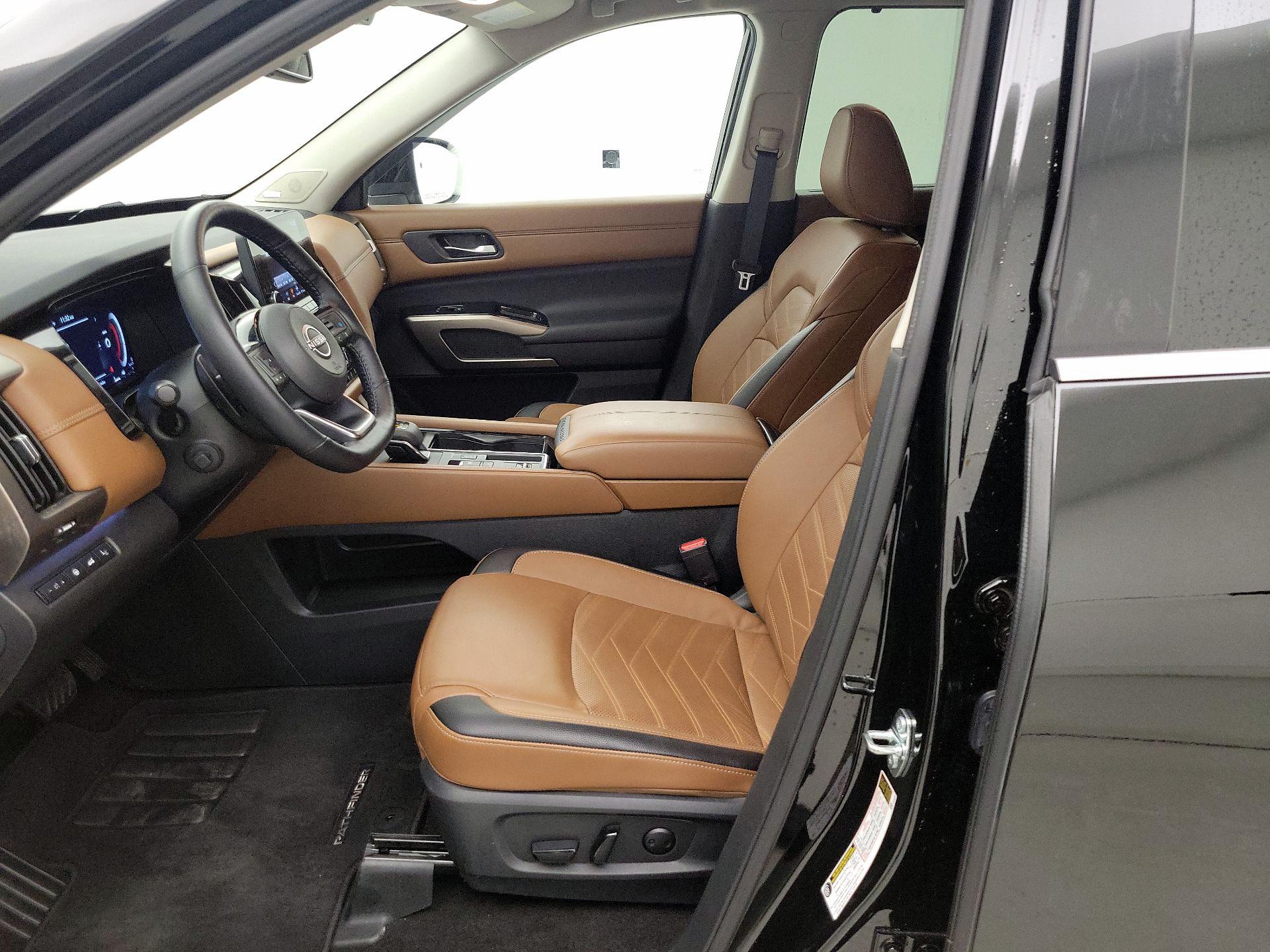 Thumbnail: 2025 Nissan Pathfinder - 11